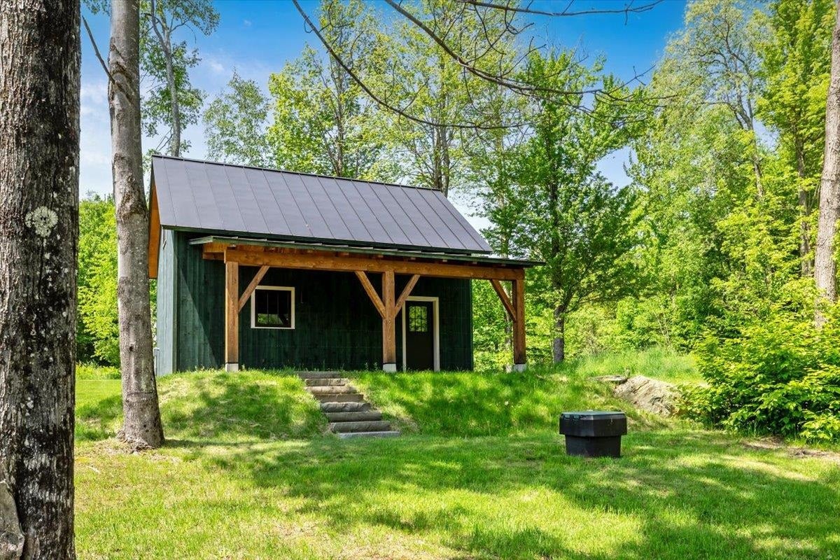 Stowe, Vermont, 05672, United States, 4 Bedrooms Bedrooms, ,3 BathroomsBathrooms,Residential,Pending,1843882
