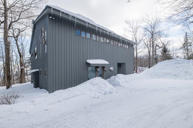 Peru, Vermont, 05152, United States, 5 Bedrooms Bedrooms, ,5 BathroomsBathrooms,Residential,Active,2014570