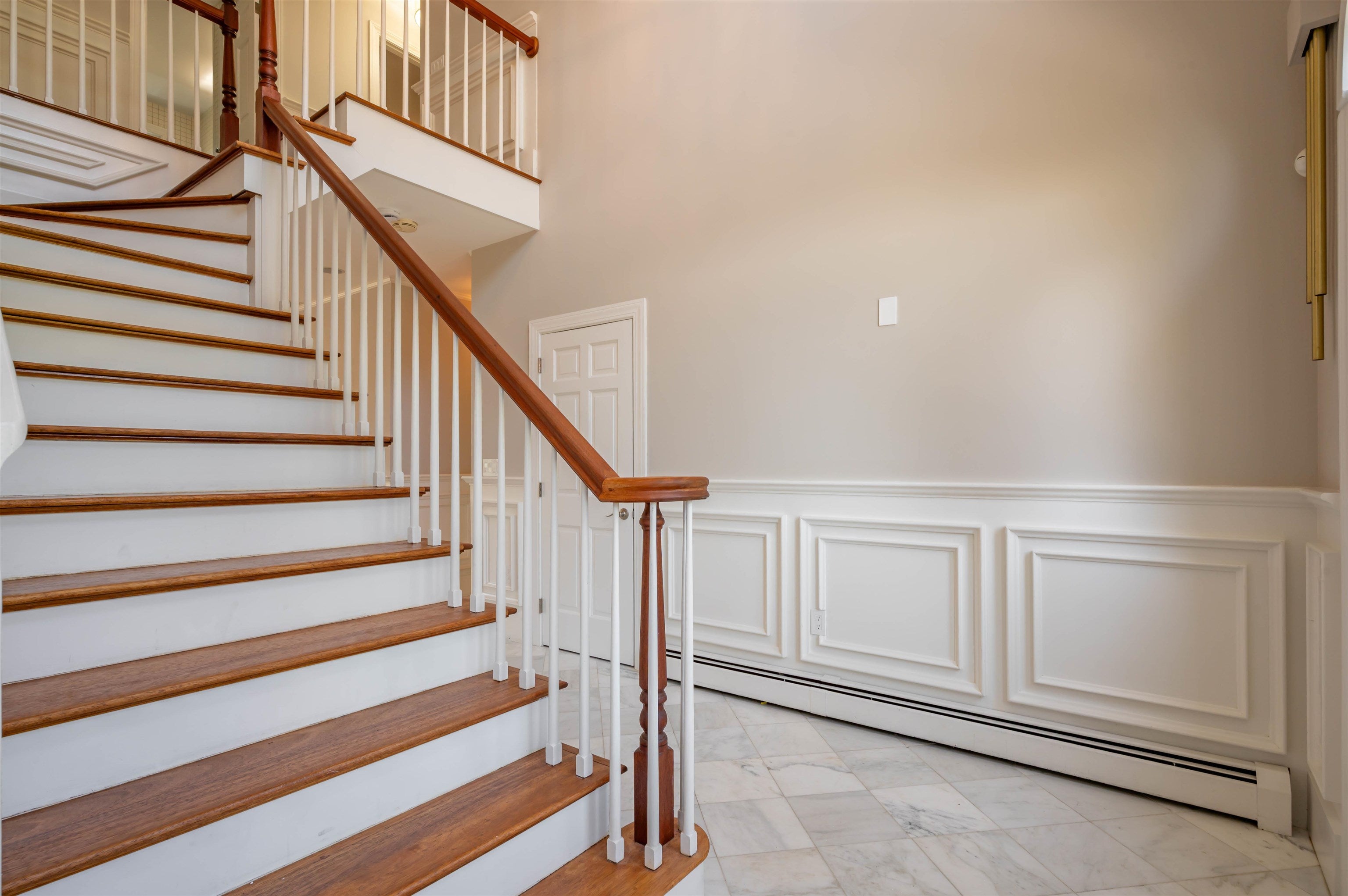 Hampton Falls, New Hampshire, 03844, United States, 7 Bedrooms Bedrooms, ,7 BathroomsBathrooms,Residential,Active,1820328