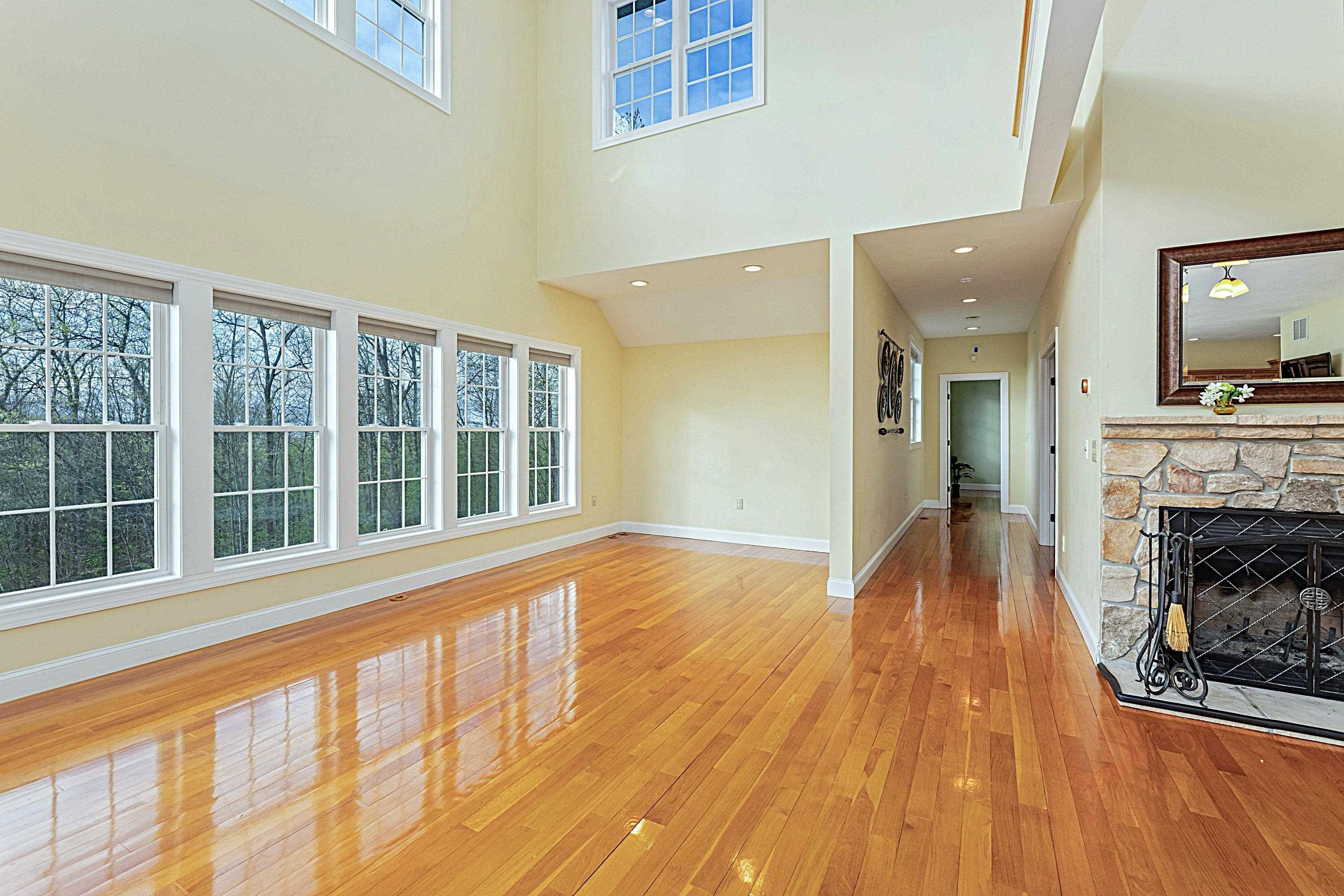Sullivan, New Hampshire, 03445, United States, 5 Bedrooms Bedrooms, ,4 BathroomsBathrooms,Residential,Active,2052047