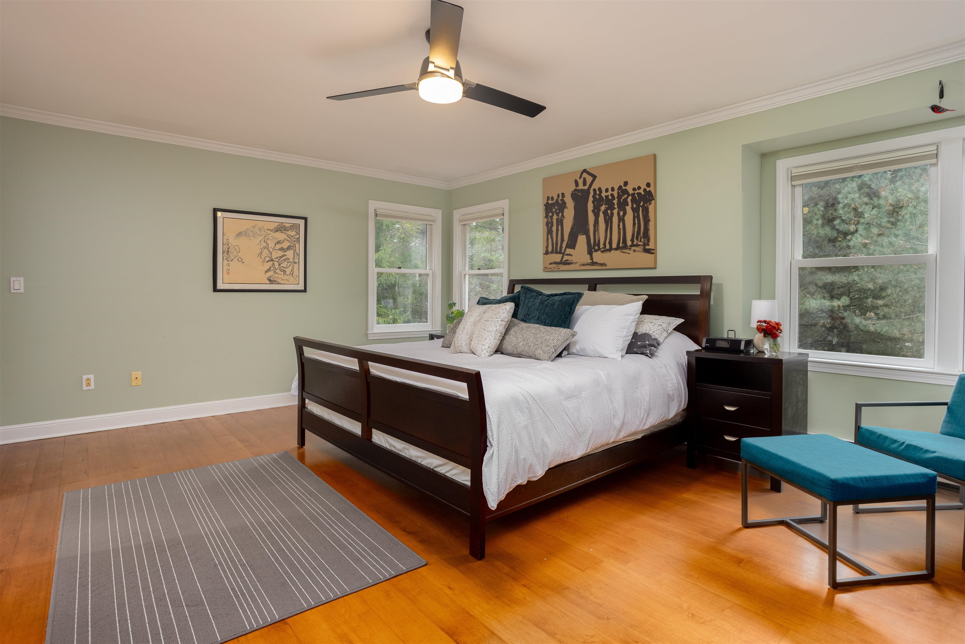 Shelburne, Vermont, 05482, United States, 3 Bedrooms Bedrooms, ,4 BathroomsBathrooms,Residential,Active,1962170