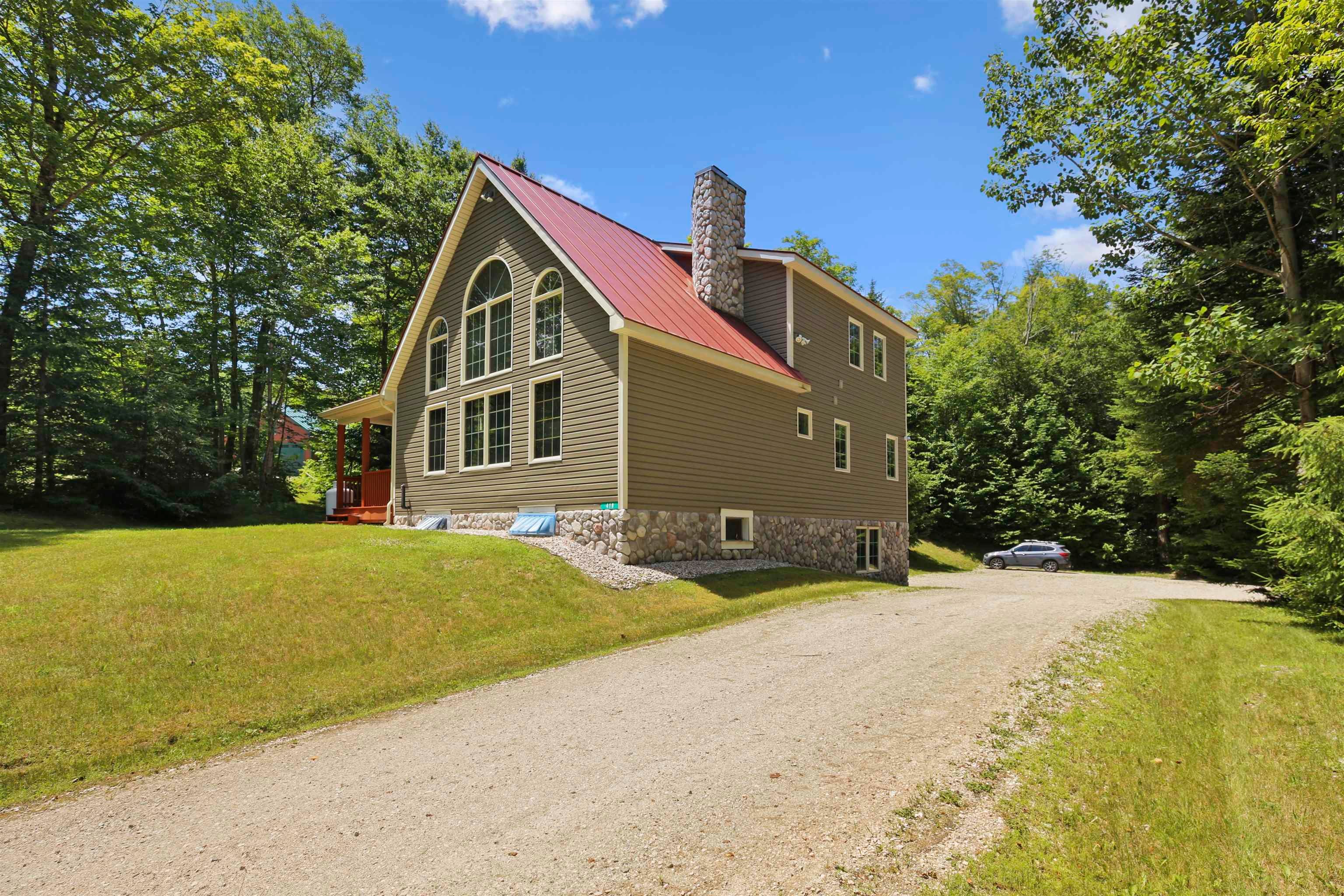 Killington, Vermont, 05751, United States, 3 Bedrooms Bedrooms, ,3 BathroomsBathrooms,Residential,Active,1884979