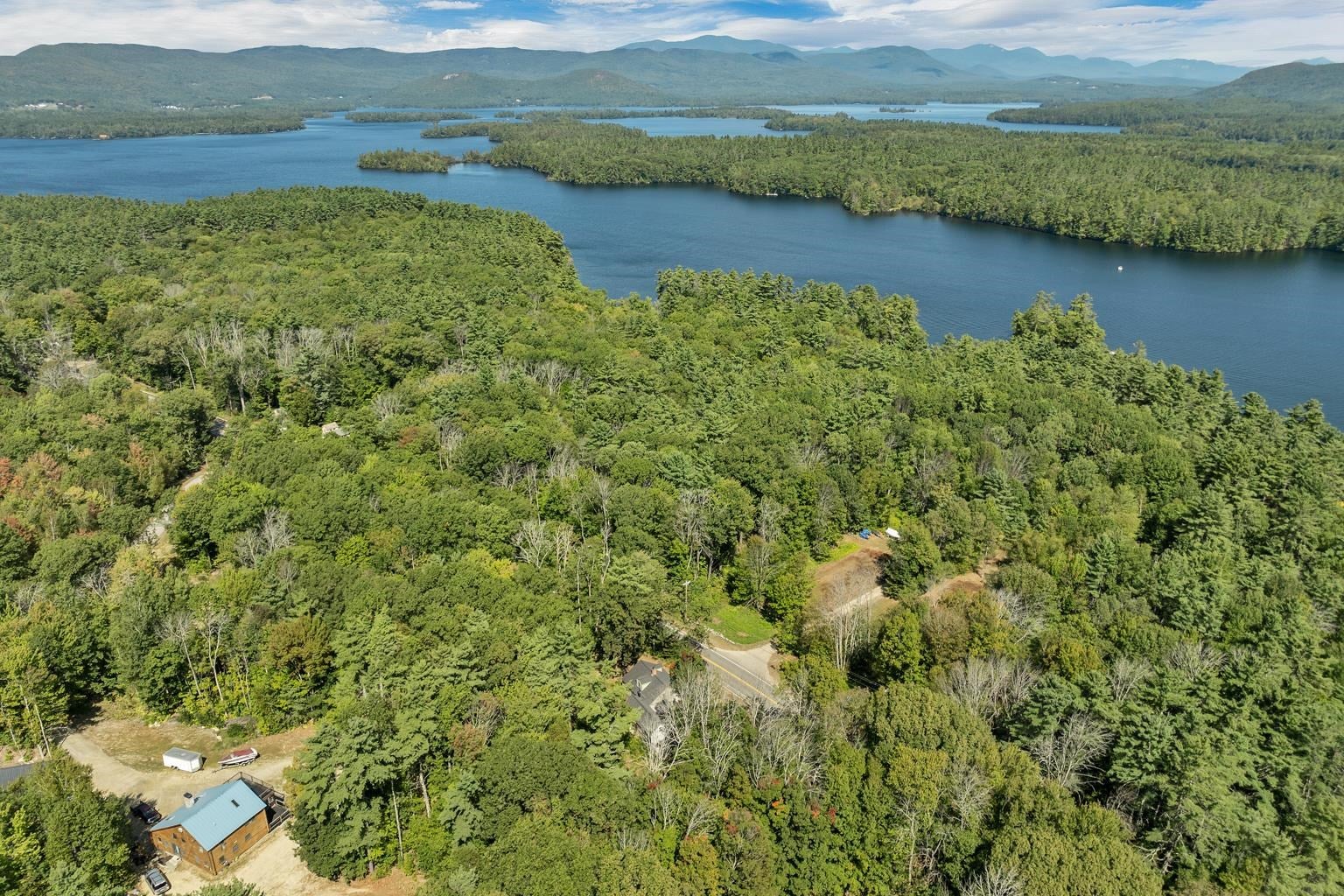 Holderness, New Hampshire, 03245, United States, 4 Bedrooms Bedrooms, ,4 BathroomsBathrooms,Residential,Active,1945064
