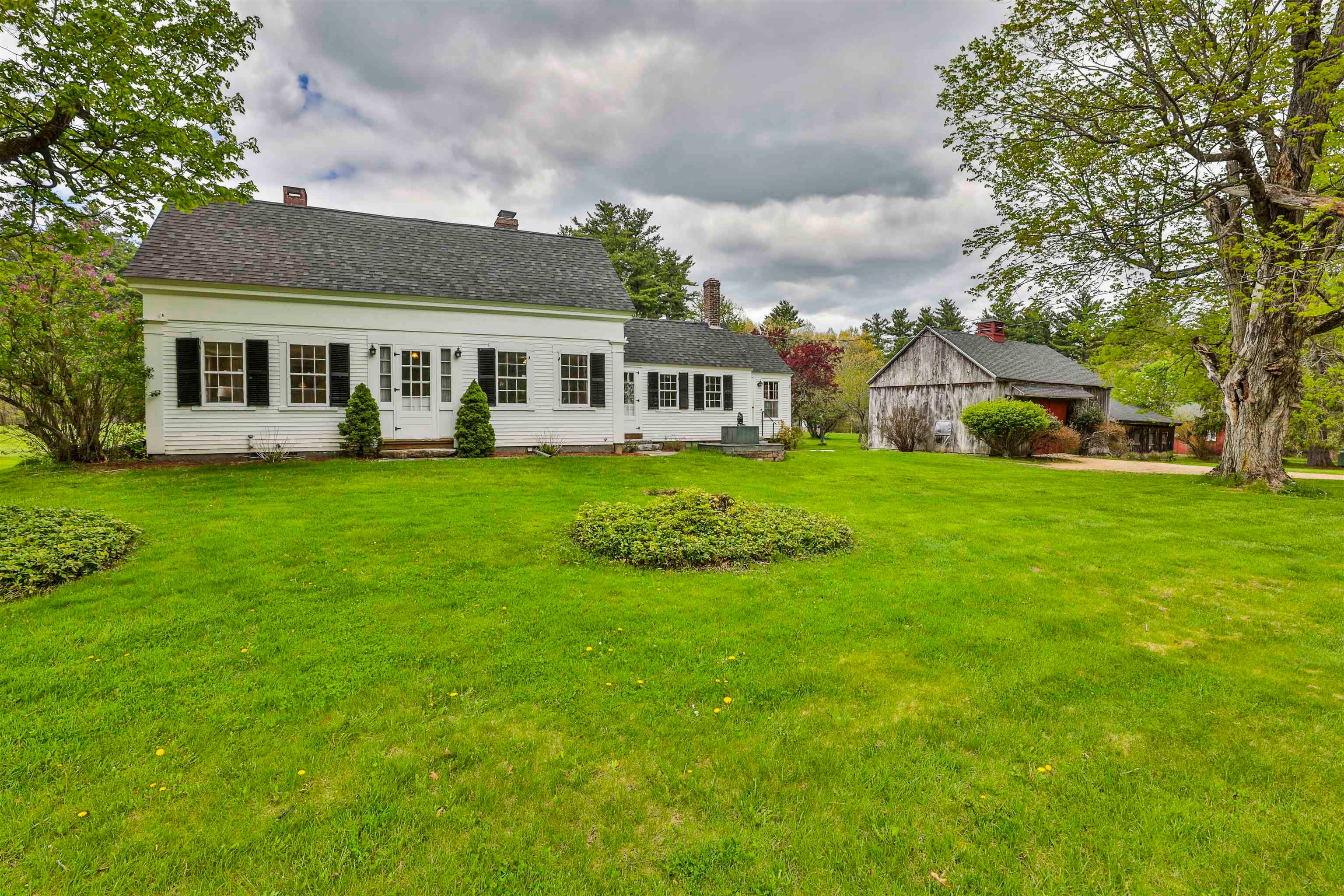 Derry, New Hampshire, 03038, United States, 3 Bedrooms Bedrooms, ,2 BathroomsBathrooms,Residential,Pending,2045748