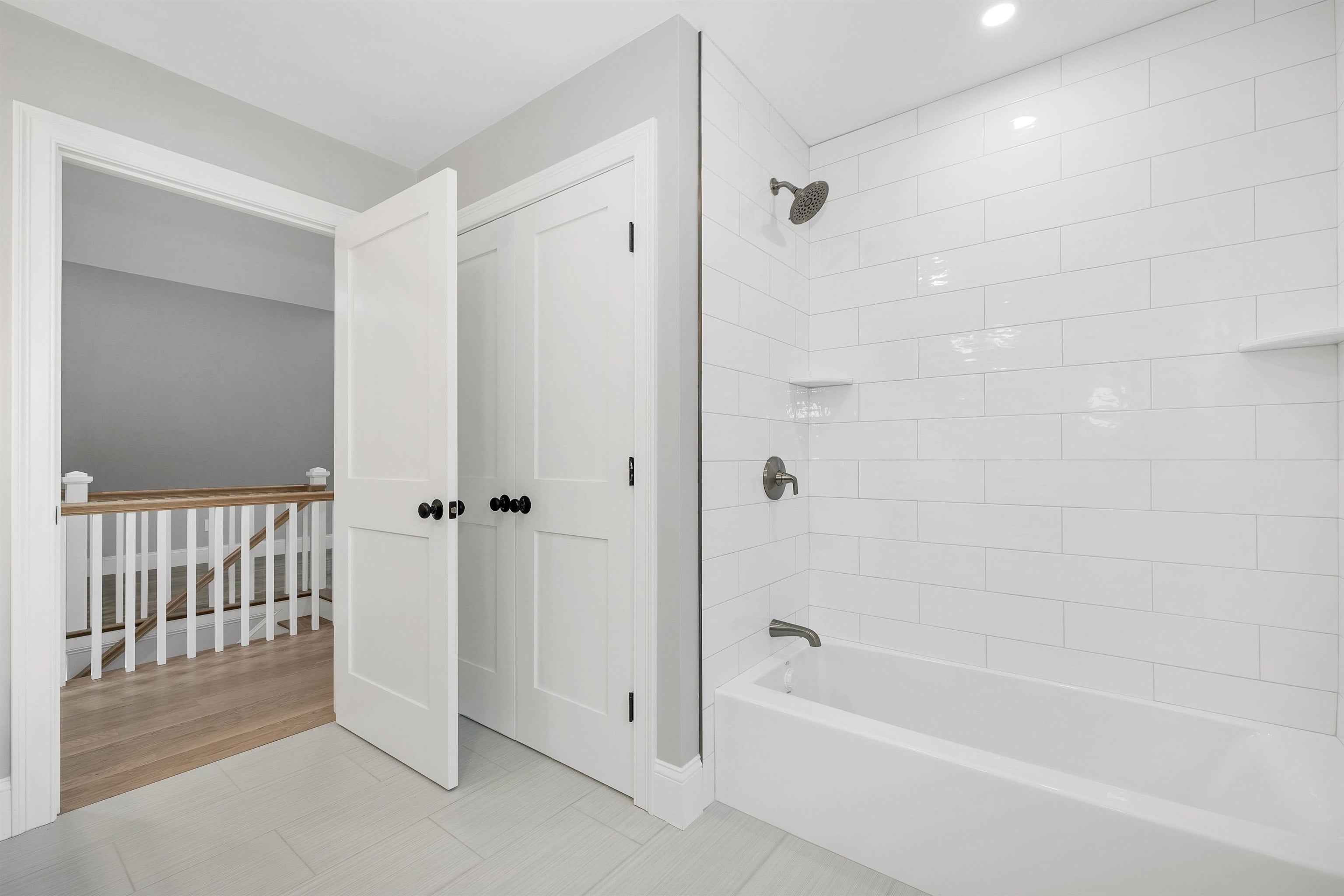 Meredith, New Hampshire, 03253, United States, 4 Bedrooms Bedrooms, ,5 BathroomsBathrooms,Residential,Active,1970998