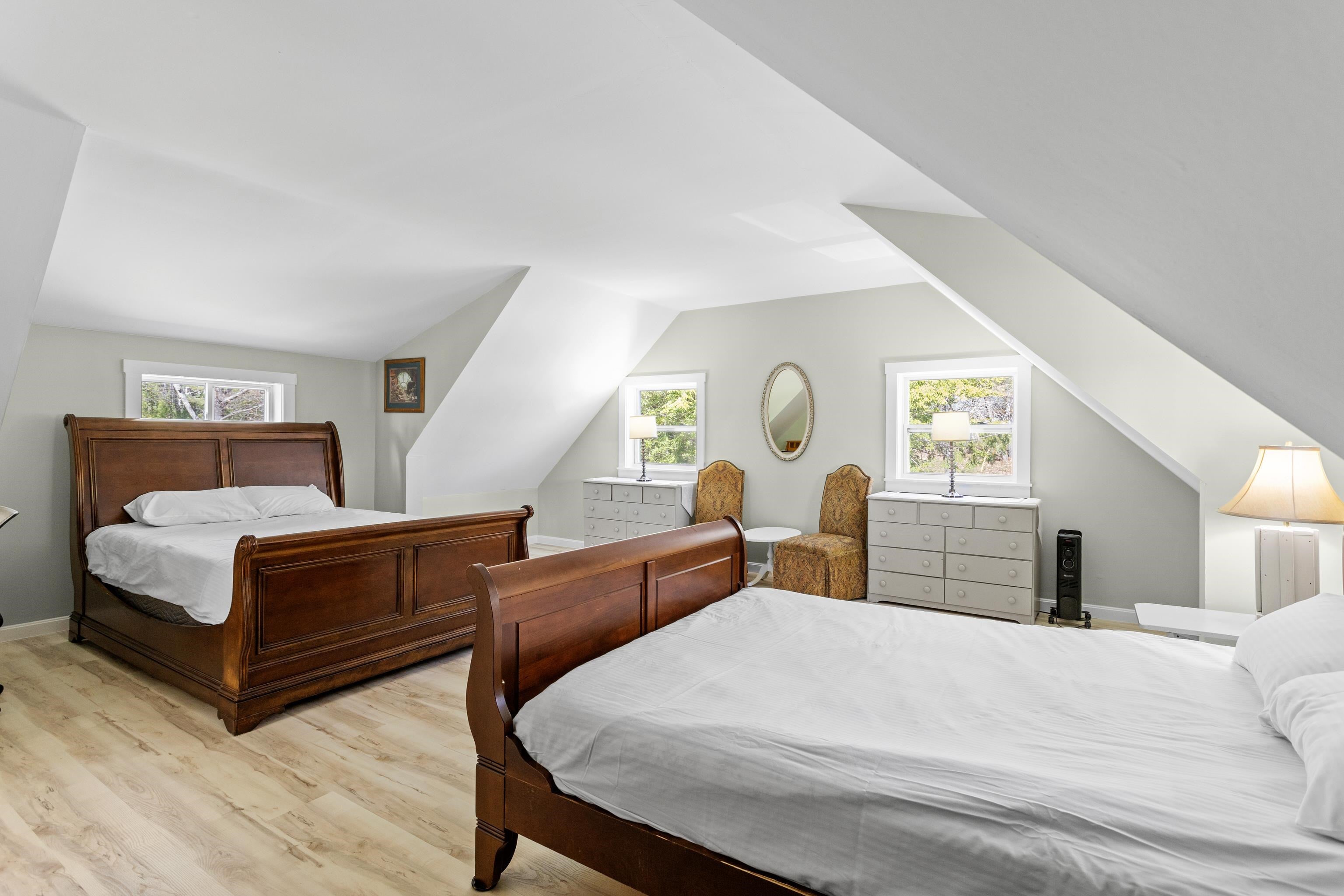 Moultonborough, New Hampshire, 03254, United States, 6 Bedrooms Bedrooms, ,3 BathroomsBathrooms,Residential,Active,1798037