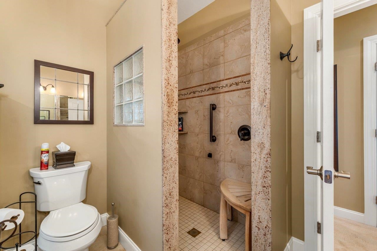 Center Harbor, New Hampshire, 03226, United States, 4 Bedrooms Bedrooms, ,5 BathroomsBathrooms,Residential,Active,1904713