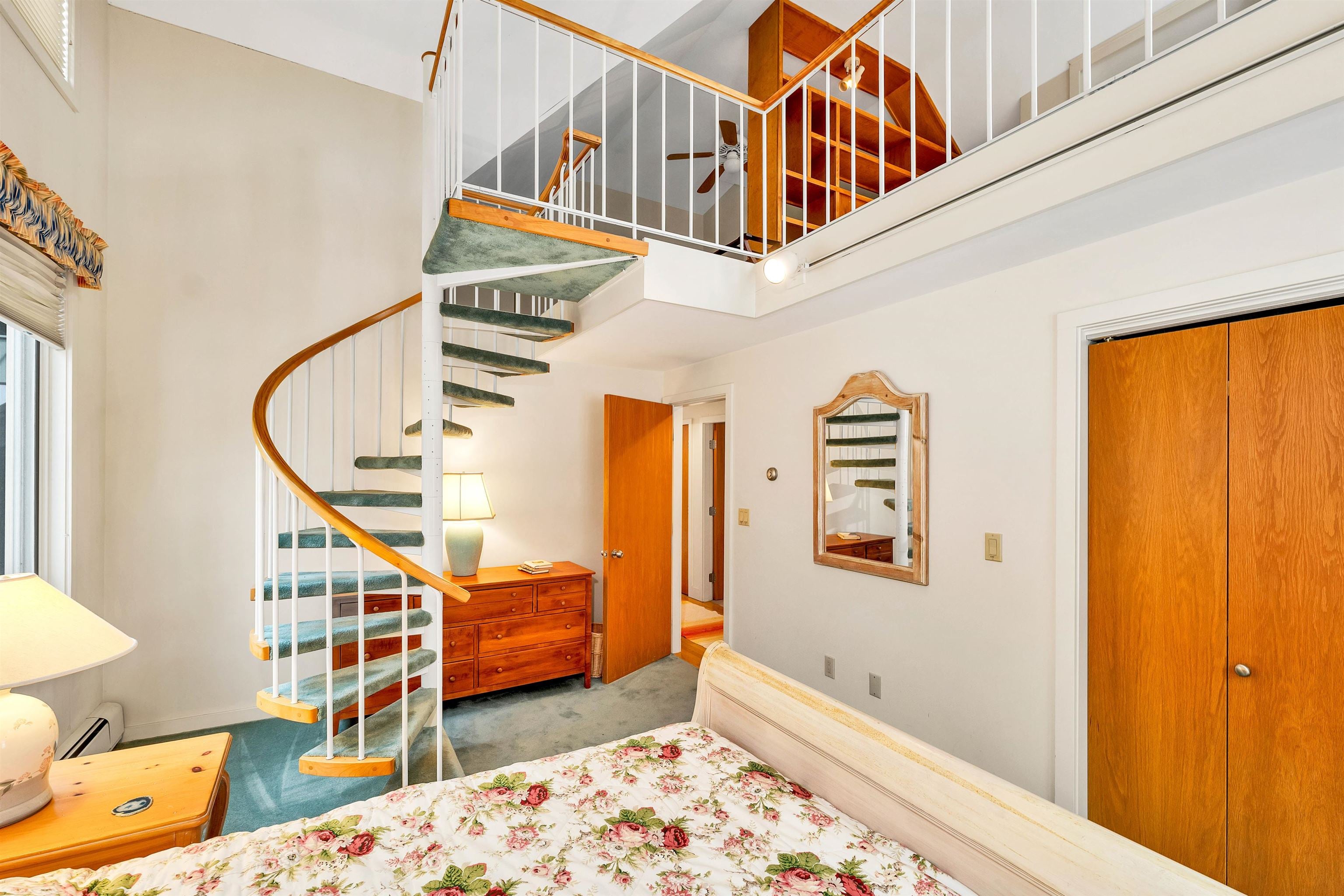 Hebron, New Hampshire, 03241, United States, 4 Bedrooms Bedrooms, ,4 BathroomsBathrooms,Residential,Pending,2009160