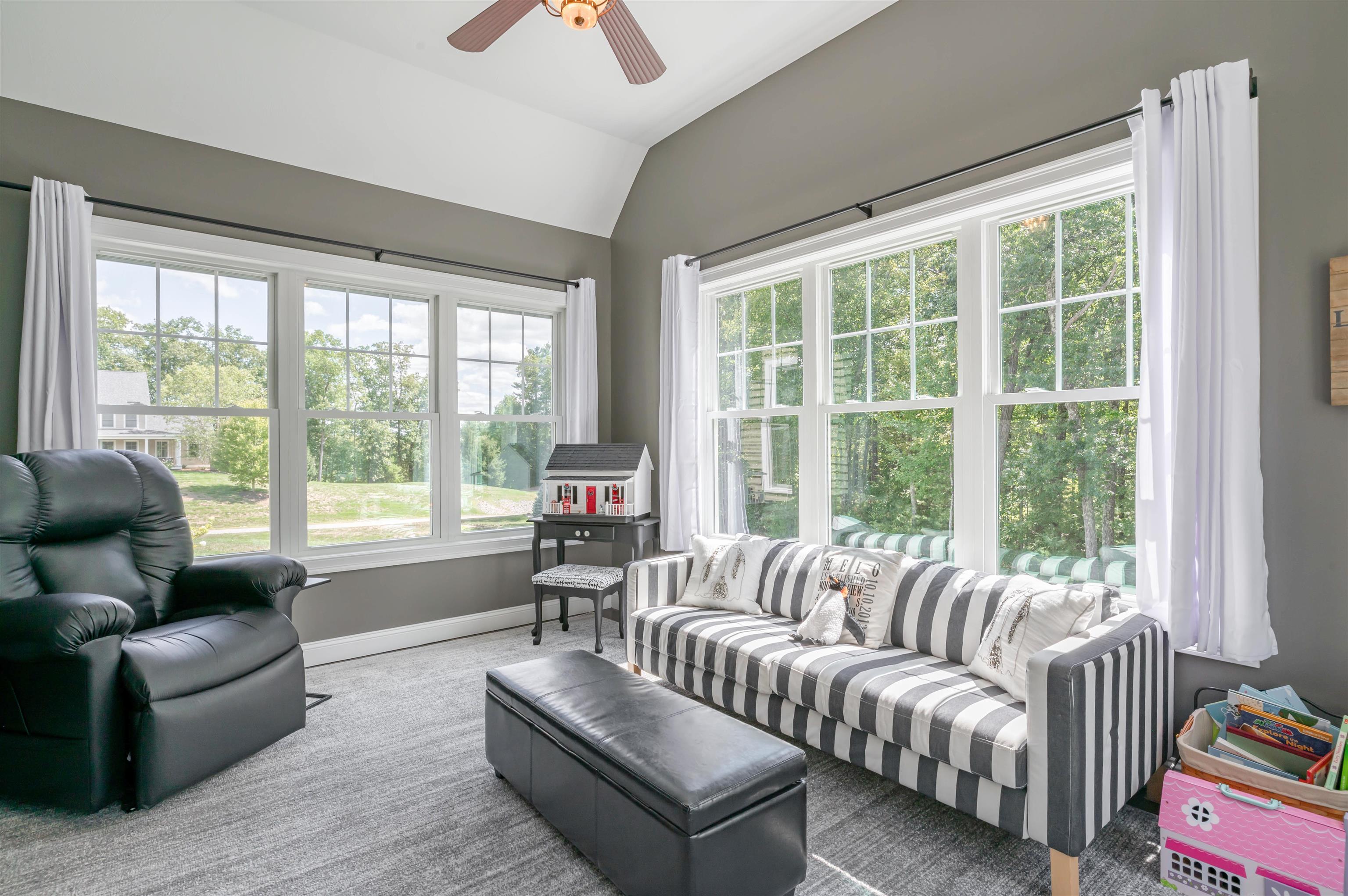 Hollis, New Hampshire, 03049, United States, 4 Bedrooms Bedrooms, ,3 BathroomsBathrooms,Residential,Active,1927665