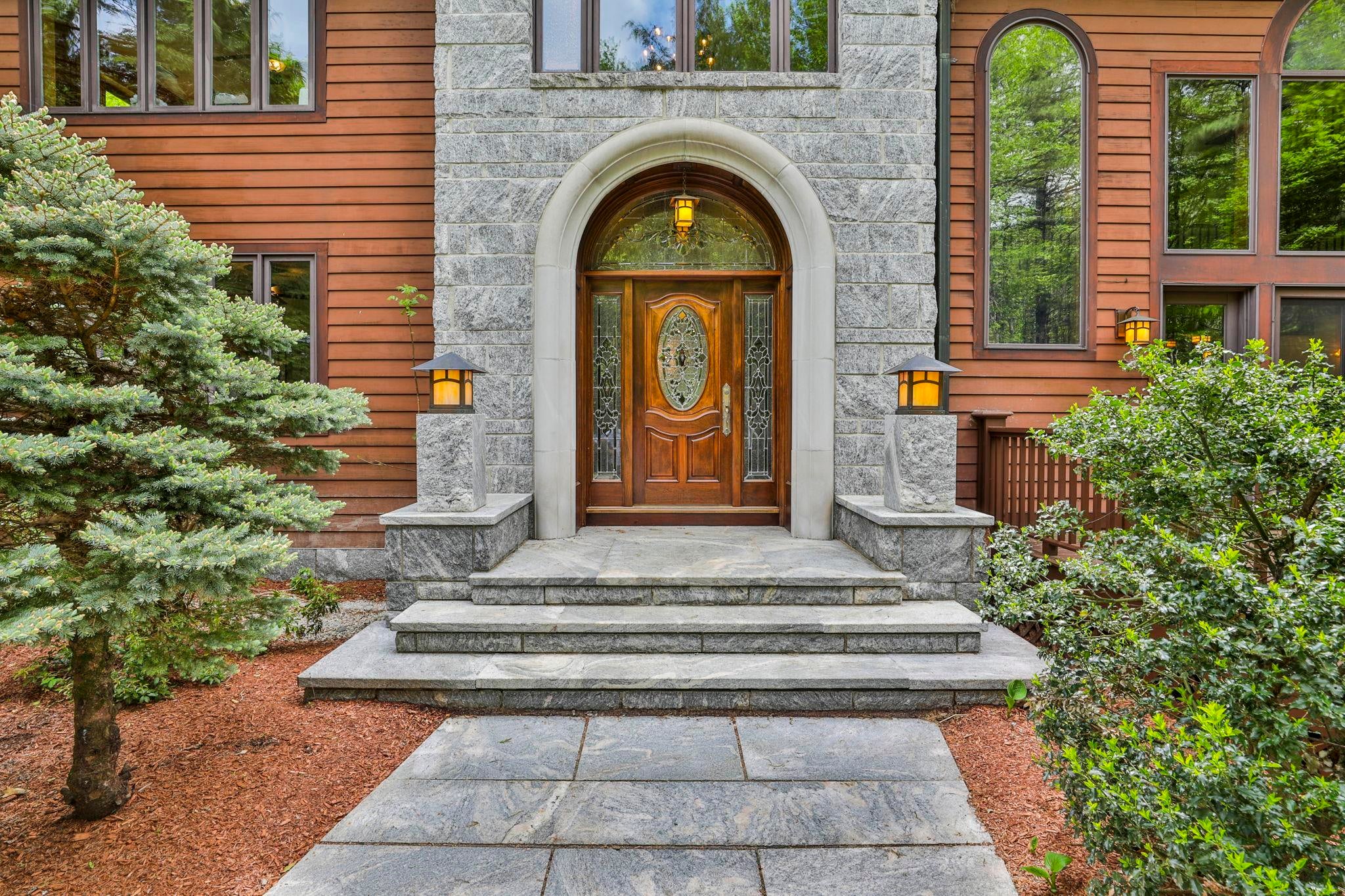 Wilton, New Hampshire, 03086, United States, 5 Bedrooms Bedrooms, ,4 BathroomsBathrooms,Residential,Active,2052126