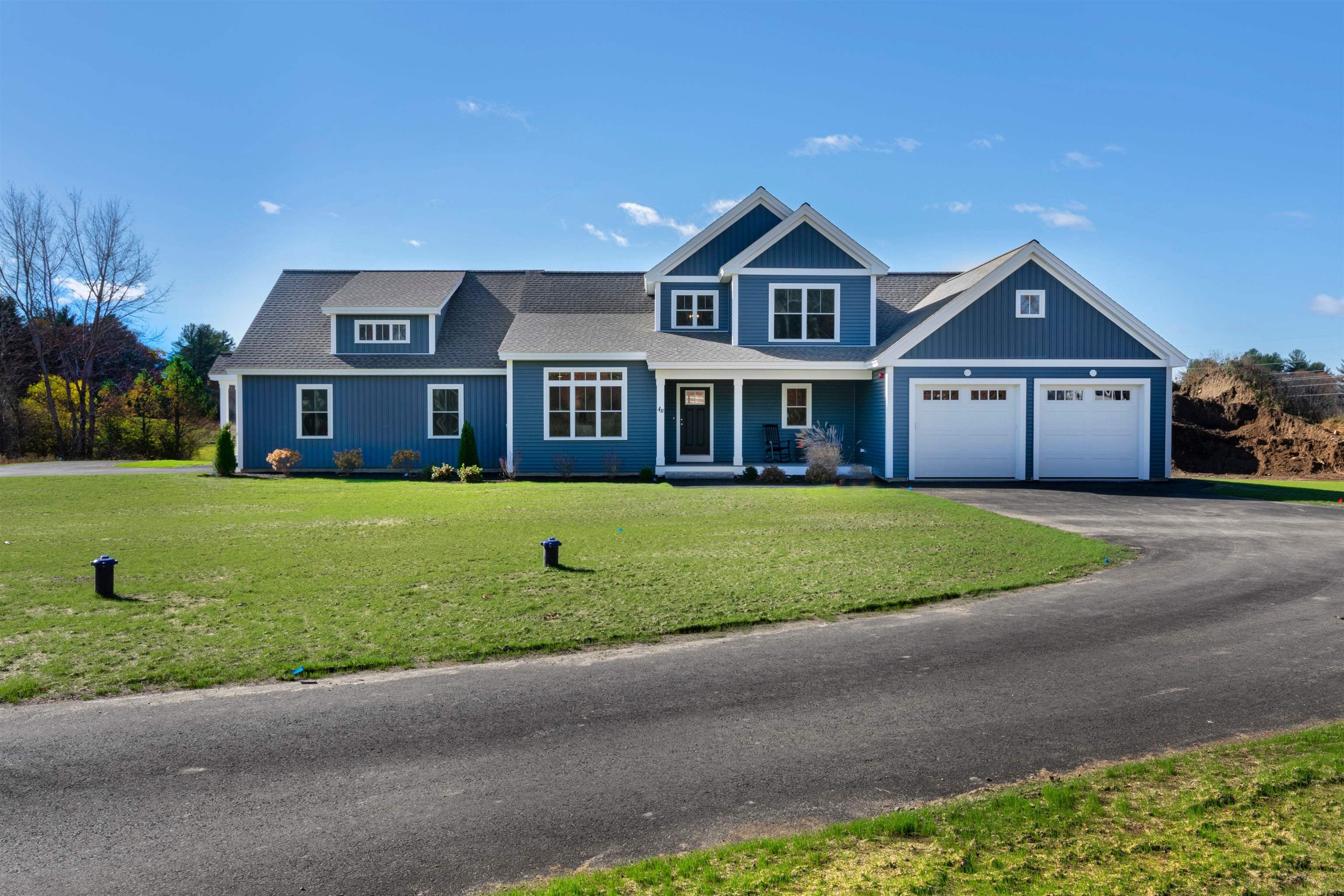 Hudson, New Hampshire, 03051, United States, 5 Bedrooms Bedrooms, ,4 BathroomsBathrooms,Residential,Active,1945207