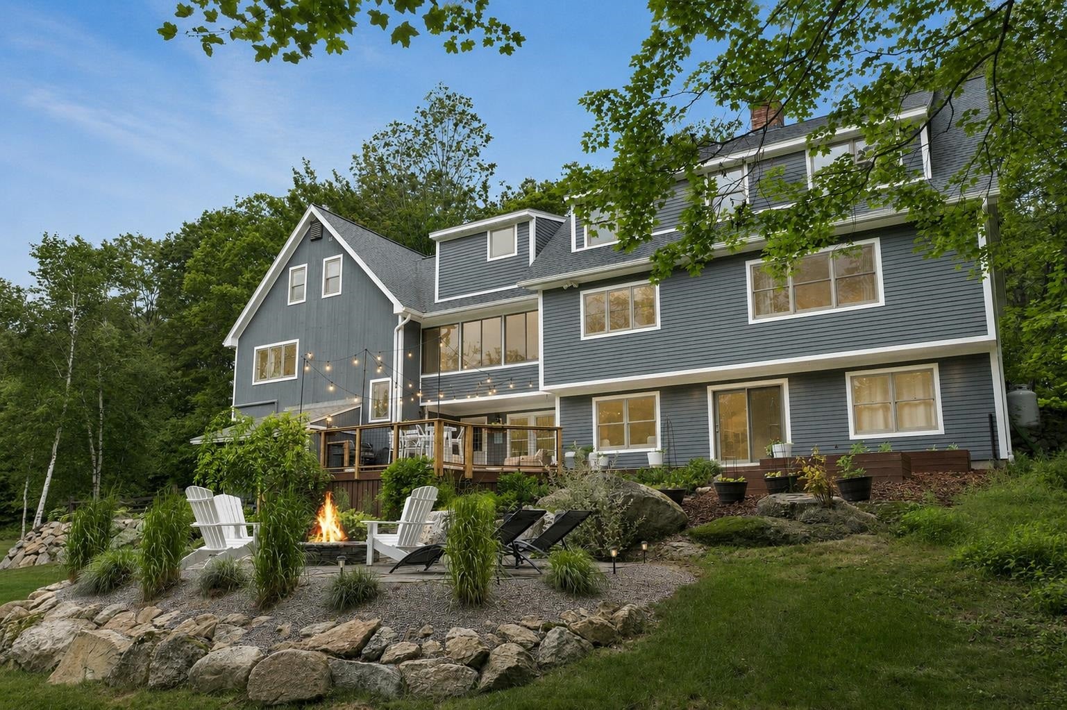 Meredith, New Hampshire, 03253, United States, 4 Bedrooms Bedrooms, ,5 BathroomsBathrooms,Residential,Pending,2045598