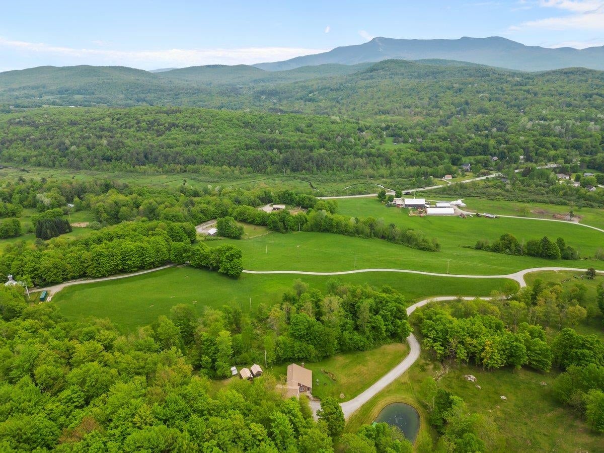 Underhill, Vermont, 05489, United States, ,3 BathroomsBathrooms,Residential,Pending,1702625