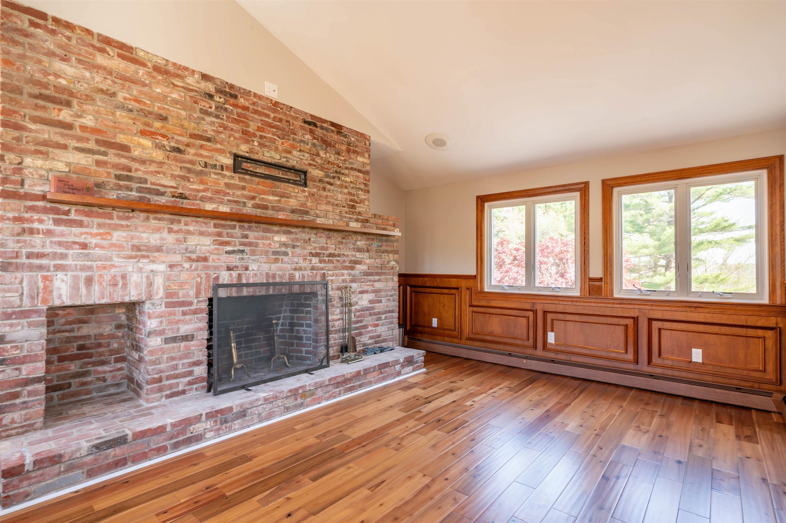 Hampton Falls, New Hampshire, 03844, United States, 7 Bedrooms Bedrooms, ,7 BathroomsBathrooms,Residential,Active,1820328