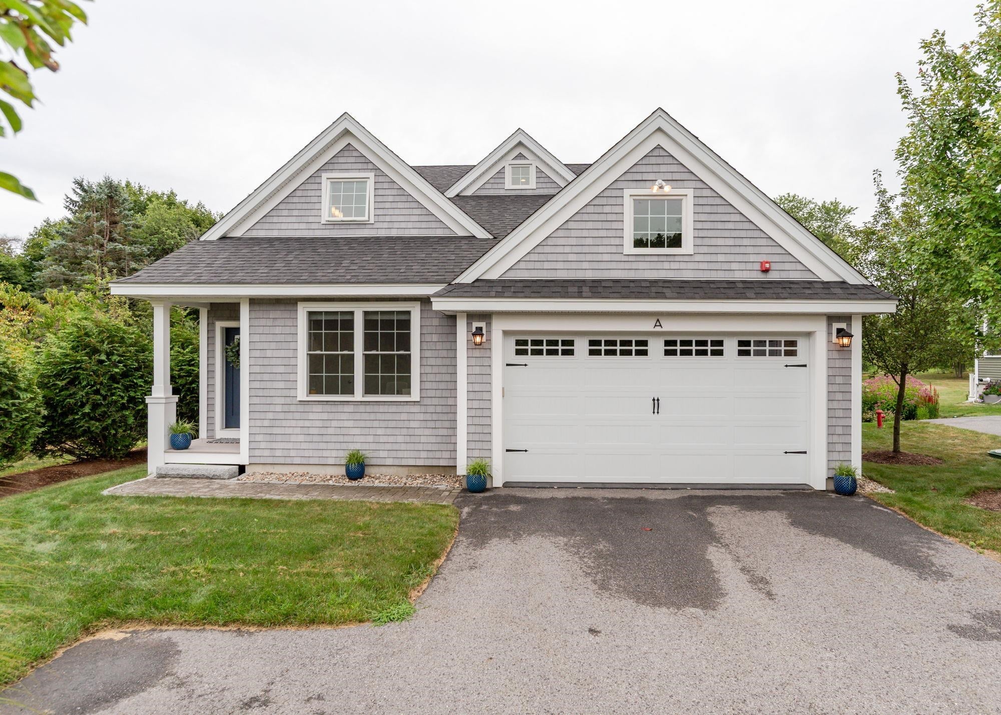Portsmouth, New Hampshire, 03801, United States, 3 Bedrooms Bedrooms, ,3 BathroomsBathrooms,Residential,Active,1941146