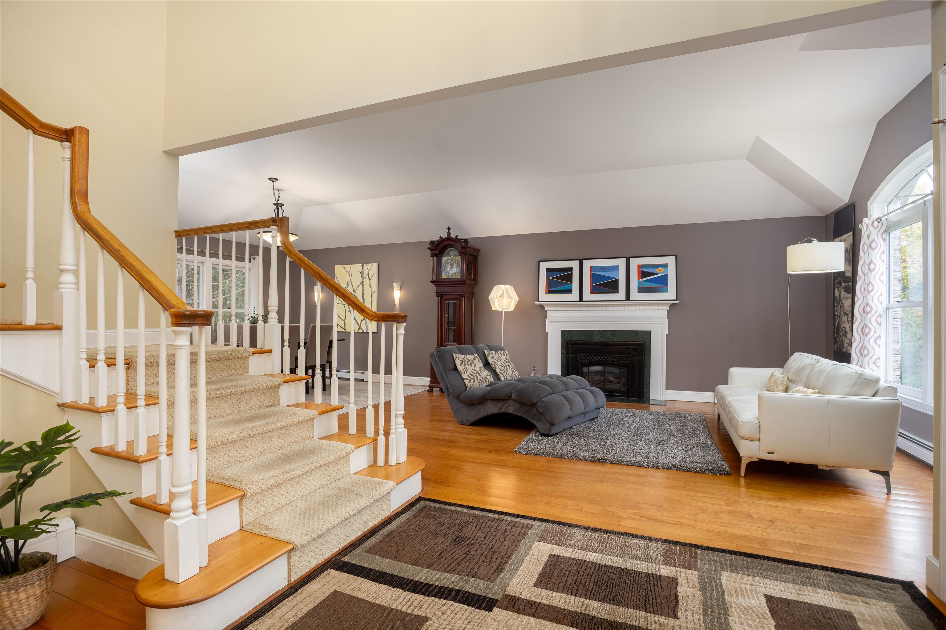 Shelburne, Vermont, 05482, United States, 3 Bedrooms Bedrooms, ,4 BathroomsBathrooms,Residential,Active,1962170