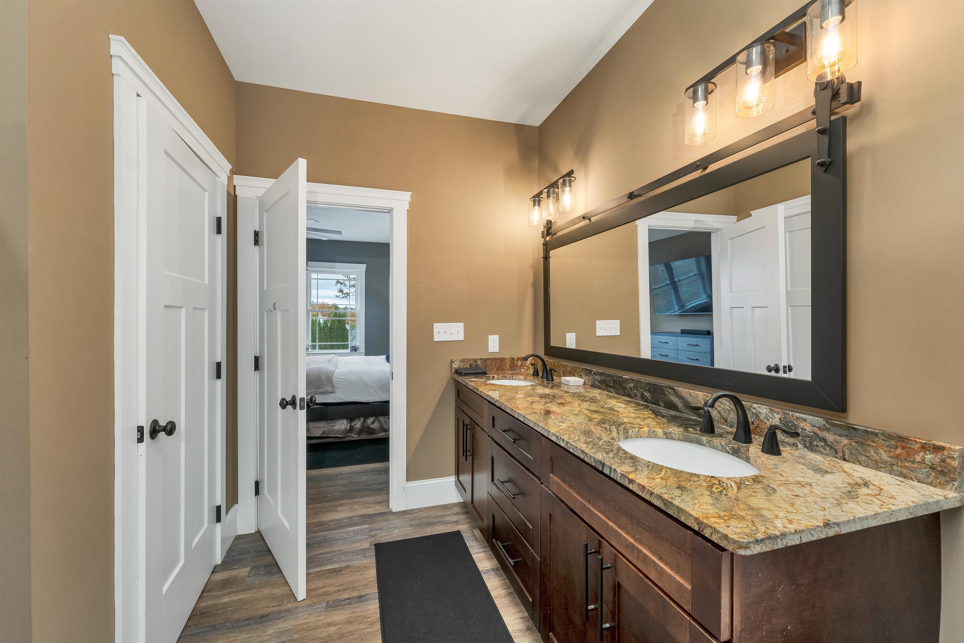 Laconia, New Hampshire, 03246, United States, 4 Bedrooms Bedrooms, ,4 BathroomsBathrooms,Residential,Active,1985603