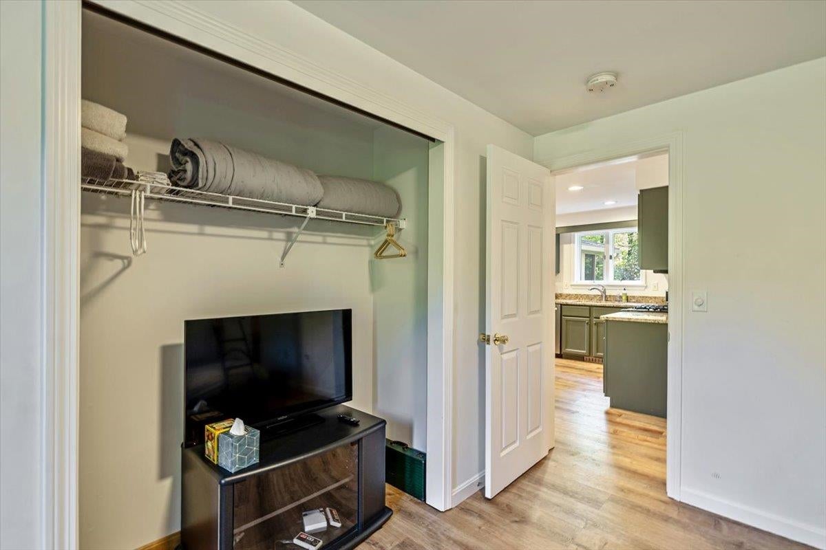 Warren, Vermont, 05674, United States, 5 Bedrooms Bedrooms, ,4 BathroomsBathrooms,Residential,Active,1843881