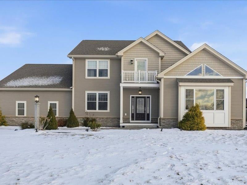 Pelham, New Hampshire, 03076, United States, 3 Bedrooms Bedrooms, ,3 BathroomsBathrooms,Residential,Active,2007950