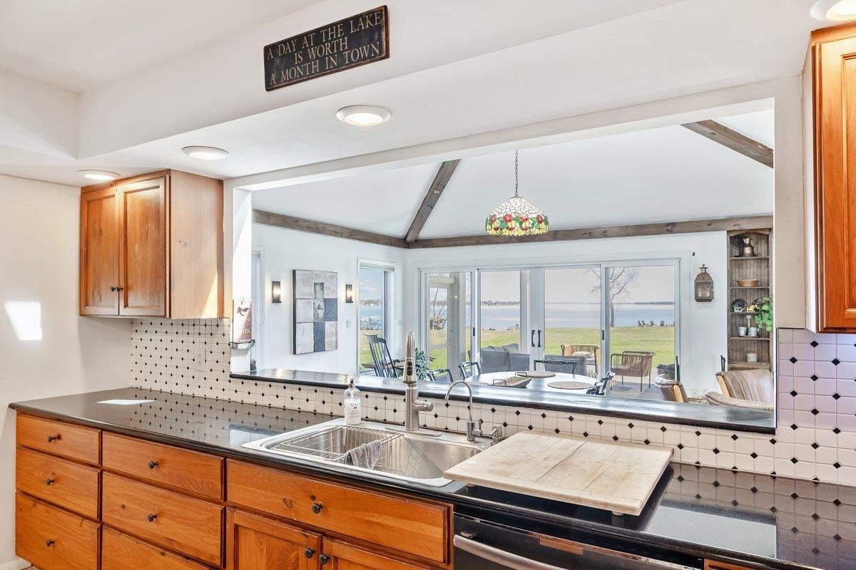 Alburgh, Vermont, 05440, United States, 3 Bedrooms Bedrooms, ,5 BathroomsBathrooms,Residential,Active,2043833