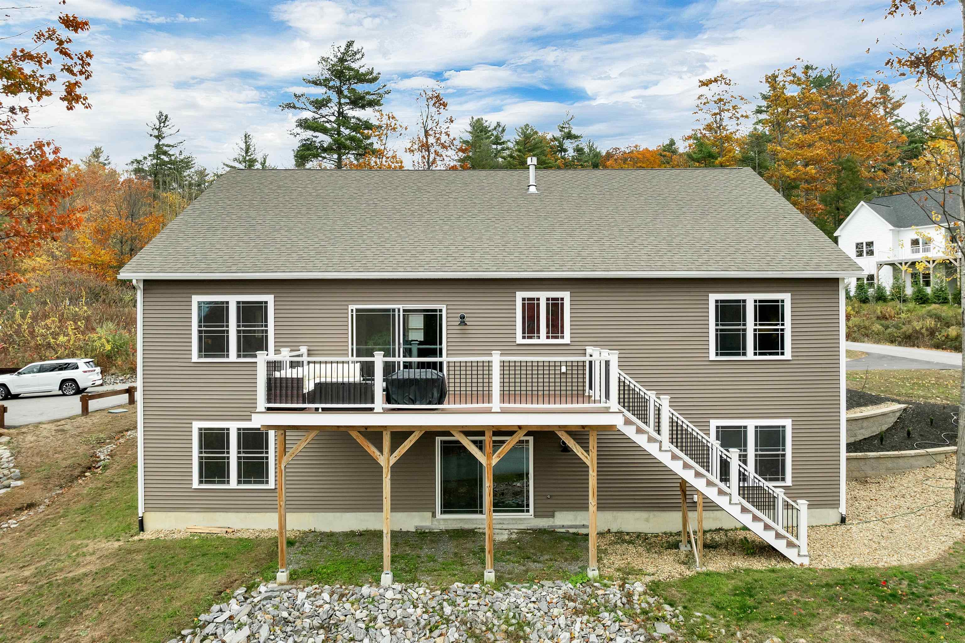 Laconia, New Hampshire, 03246, United States, 4 Bedrooms Bedrooms, ,4 BathroomsBathrooms,Residential,Active,1985603