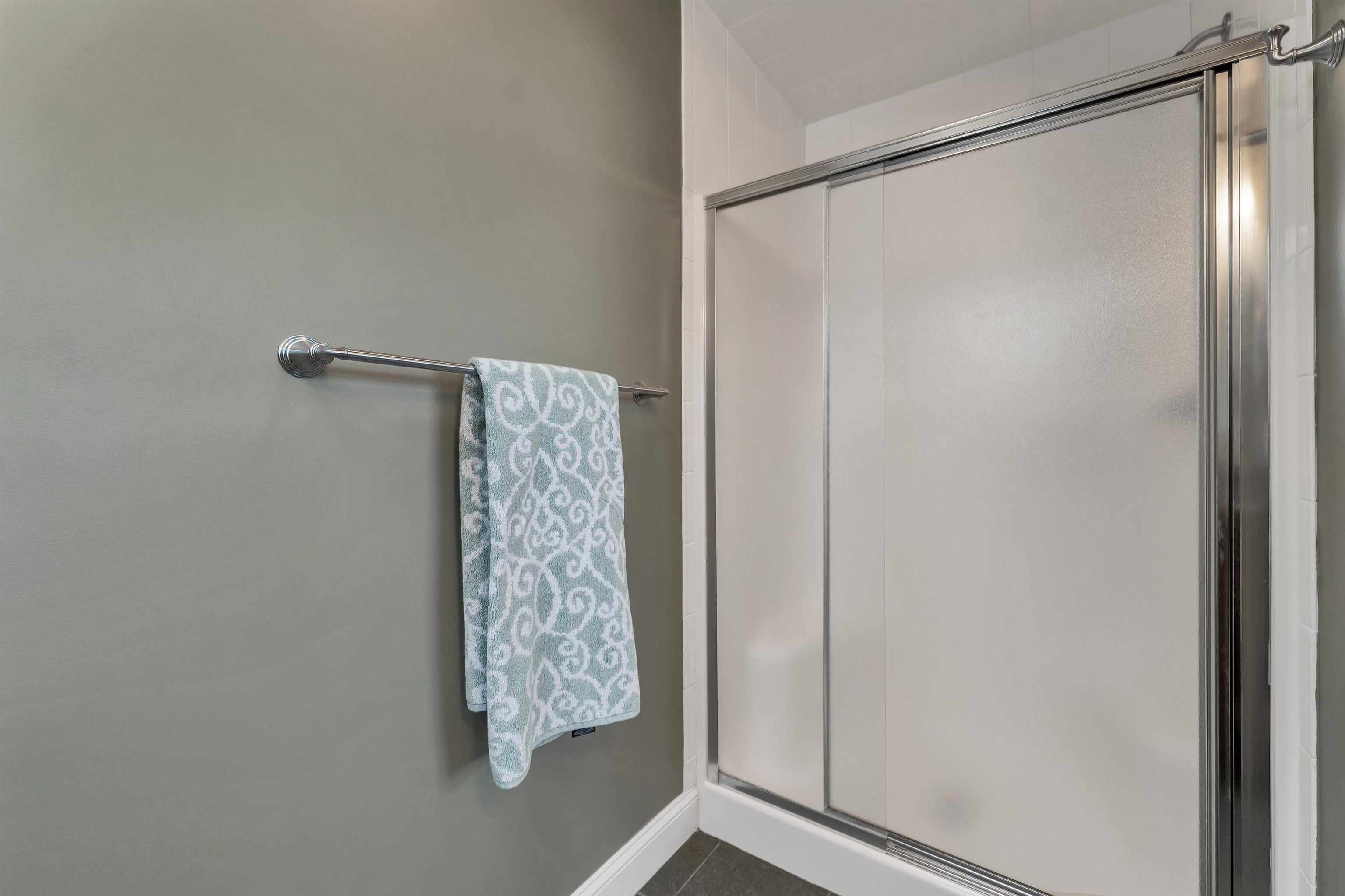 Laconia, New Hampshire, 03246, United States, 5 Bedrooms Bedrooms, ,4 BathroomsBathrooms,Residential,Active,1964500