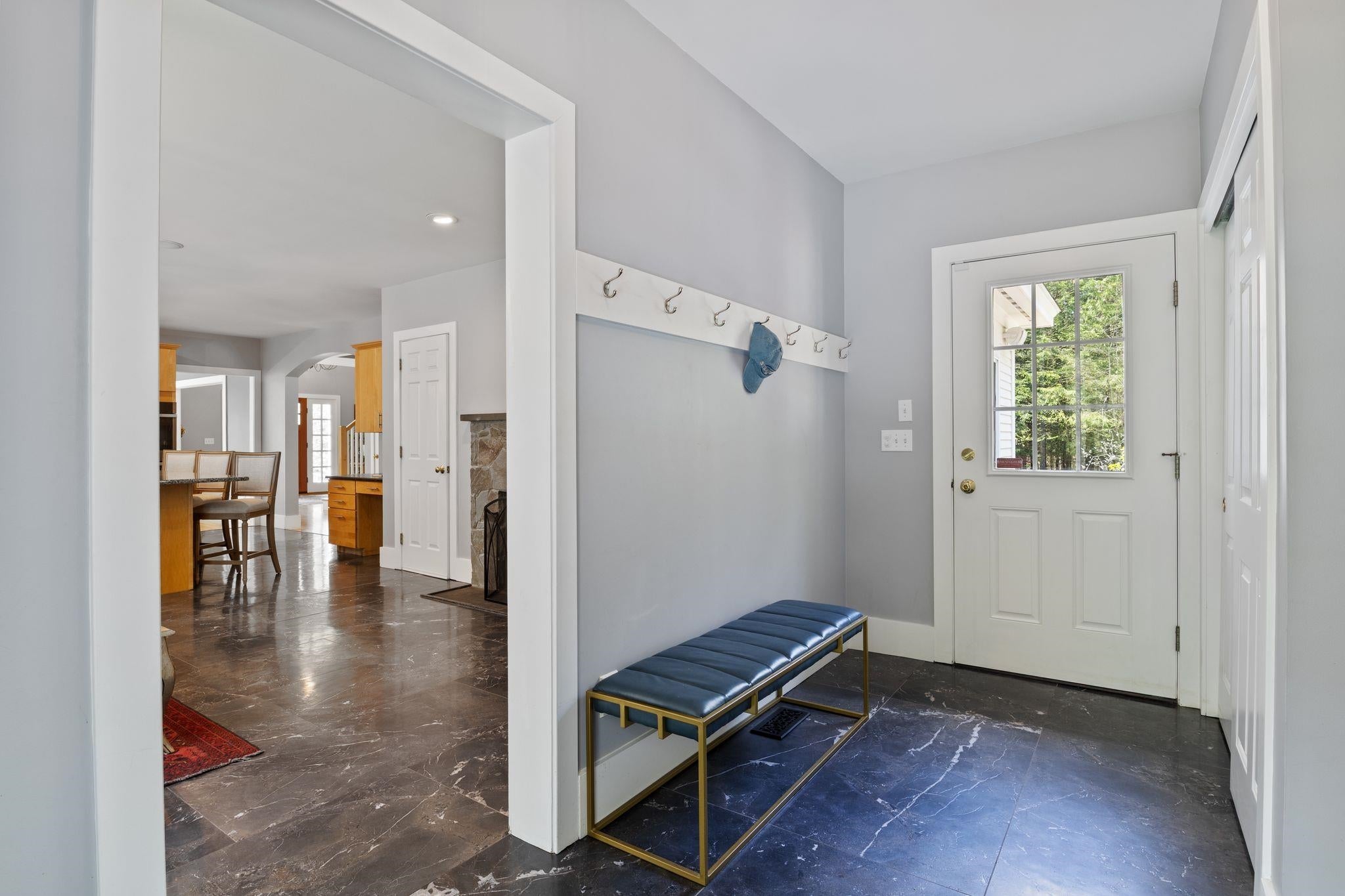 Stratham, New Hampshire, 03885, United States, 4 Bedrooms Bedrooms, ,4 BathroomsBathrooms,Residential,Active,2045550