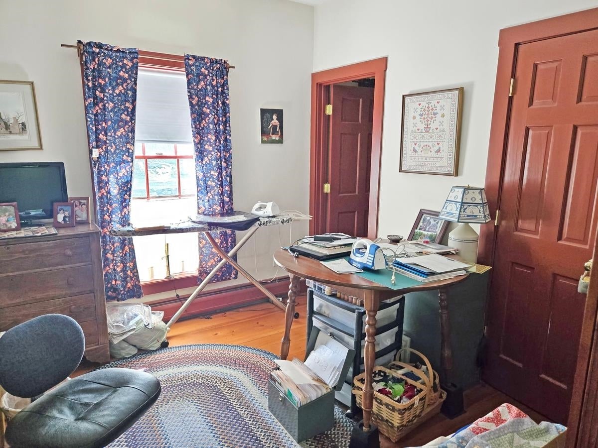 Hartford, Vermont, 05001, United States, 4 Bedrooms Bedrooms, ,4 BathroomsBathrooms,Residential,Active,1941371
