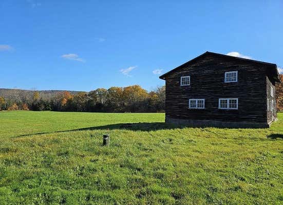 1457 ROCKINGHAM RD, ROCKINGHAM, VT 05101, photo 4 of 36