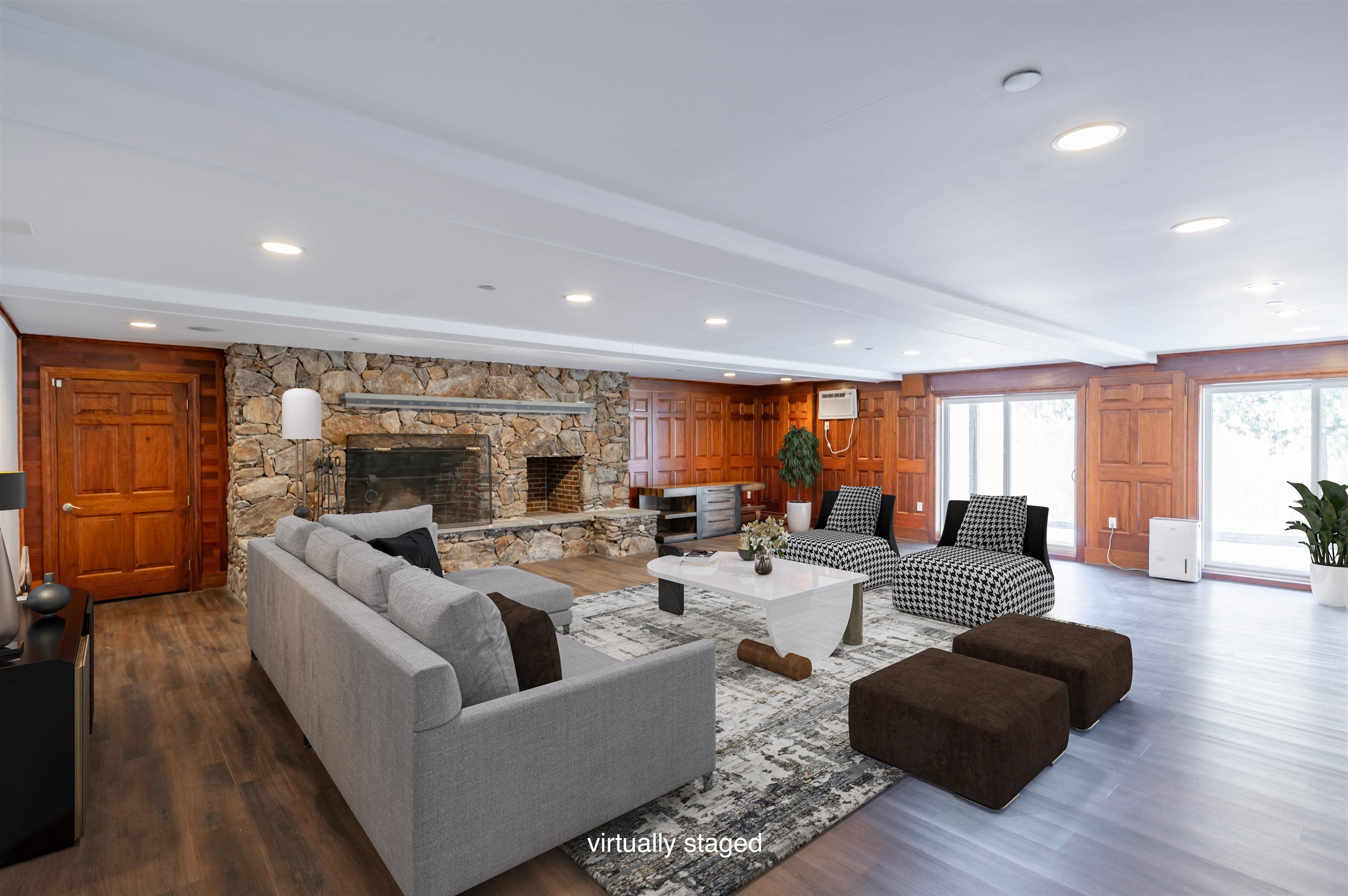 Hampton Falls, New Hampshire, 03844, United States, 7 Bedrooms Bedrooms, ,7 BathroomsBathrooms,Residential,Active,1820328