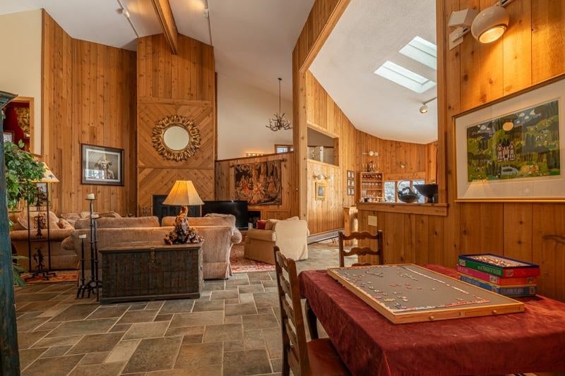 Peru, Vermont, 05152, United States, 5 Bedrooms Bedrooms, ,5 BathroomsBathrooms,Residential,Active,2014570