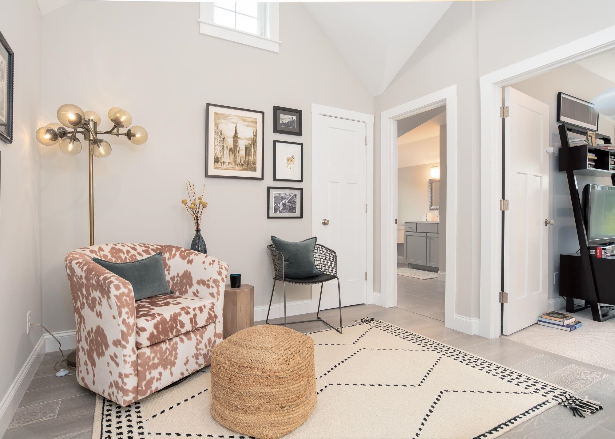 Portsmouth, New Hampshire, 03801, United States, 3 Bedrooms Bedrooms, ,3 BathroomsBathrooms,Residential,Active,1941146