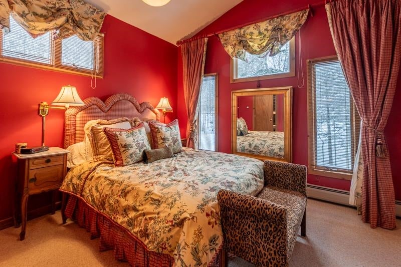 Peru, Vermont, 05152, United States, 5 Bedrooms Bedrooms, ,5 BathroomsBathrooms,Residential,Active,2014570