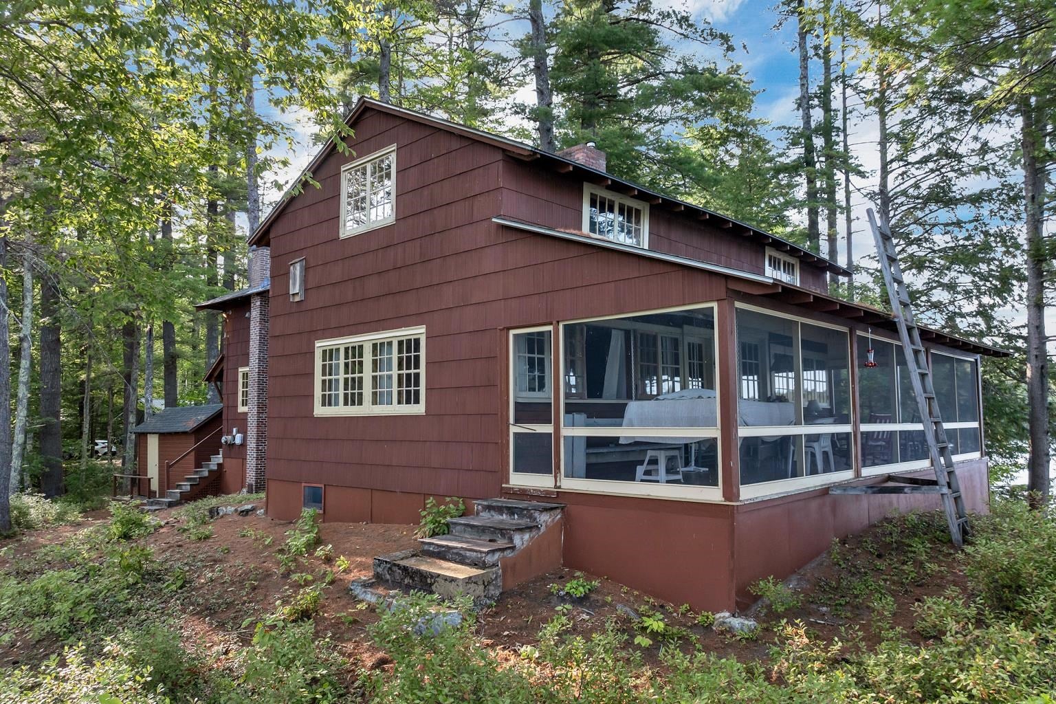 Holderness, New Hampshire, 03245, United States, 4 Bedrooms Bedrooms, ,4 BathroomsBathrooms,Residential,Active,1945064