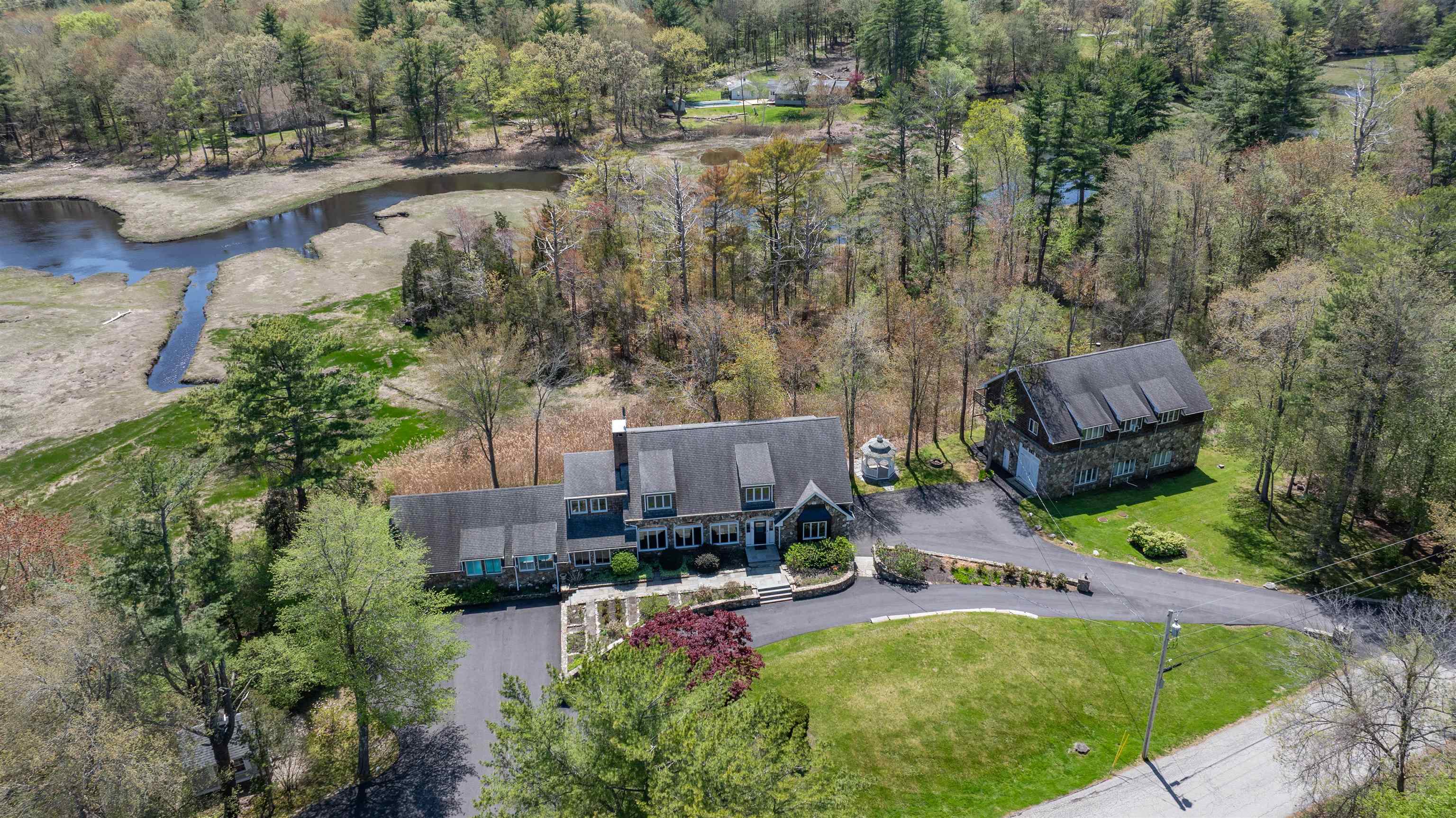 Hampton Falls, New Hampshire, 03844, United States, 7 Bedrooms Bedrooms, ,7 BathroomsBathrooms,Residential,Active,1820328