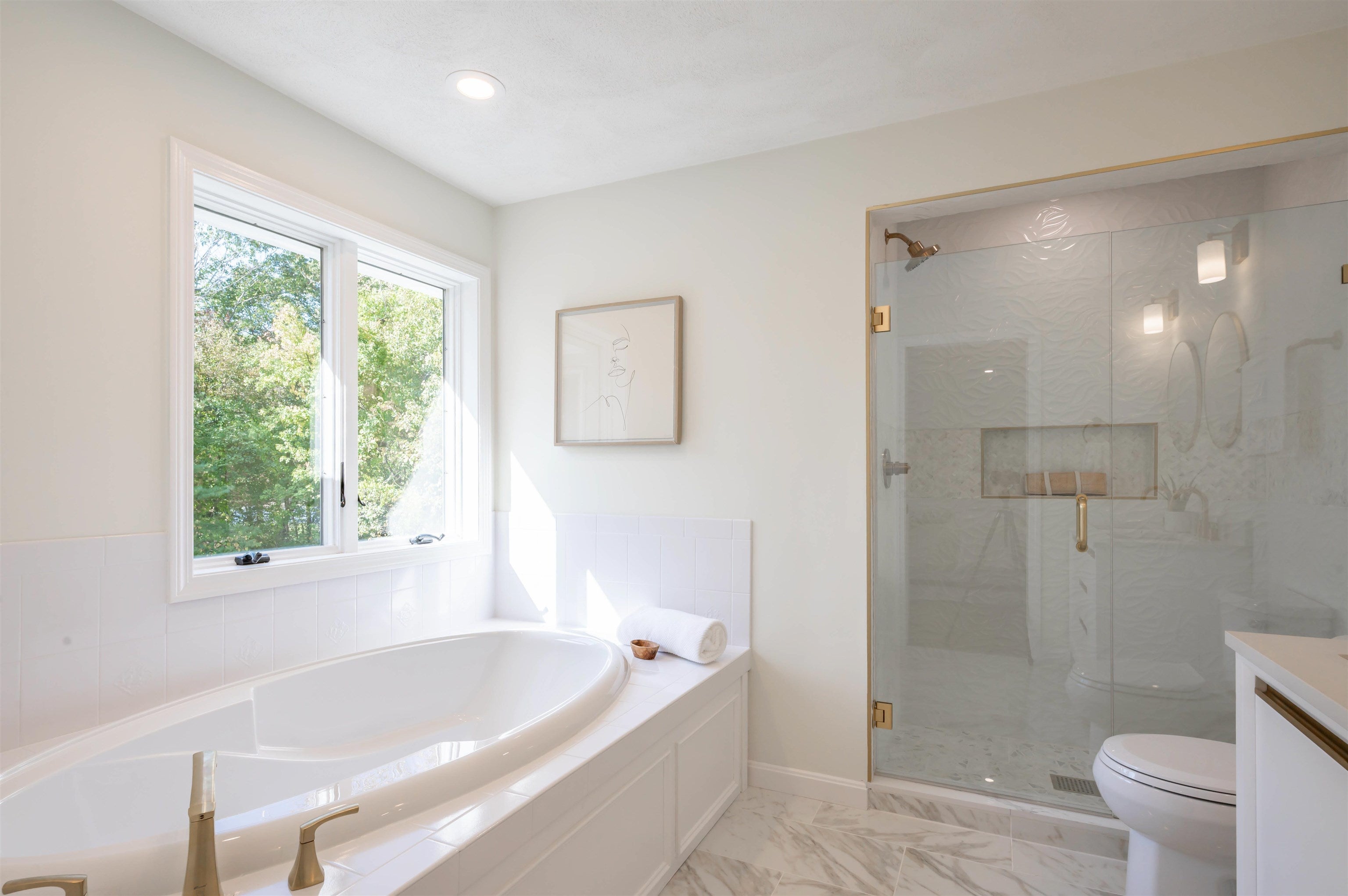 Salem, New Hampshire, 03079, United States, 4 Bedrooms Bedrooms, ,4 BathroomsBathrooms,Residential,Active,1953671