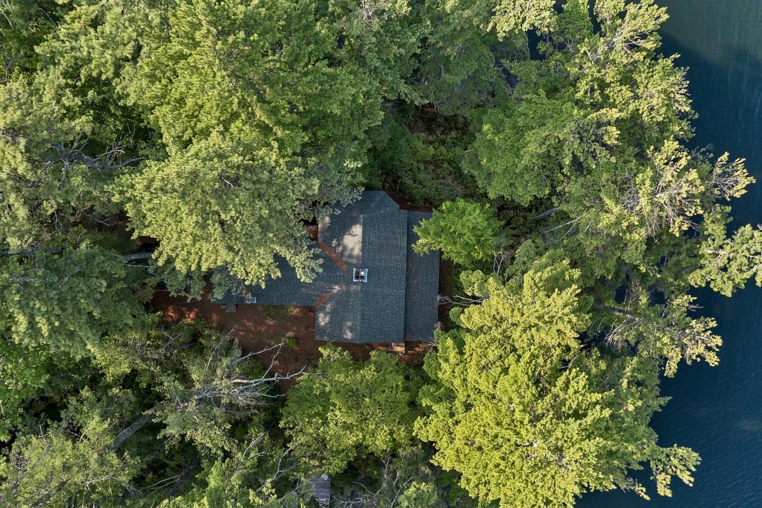 Holderness, New Hampshire, 03245, United States, 4 Bedrooms Bedrooms, ,4 BathroomsBathrooms,Residential,Active,1945064