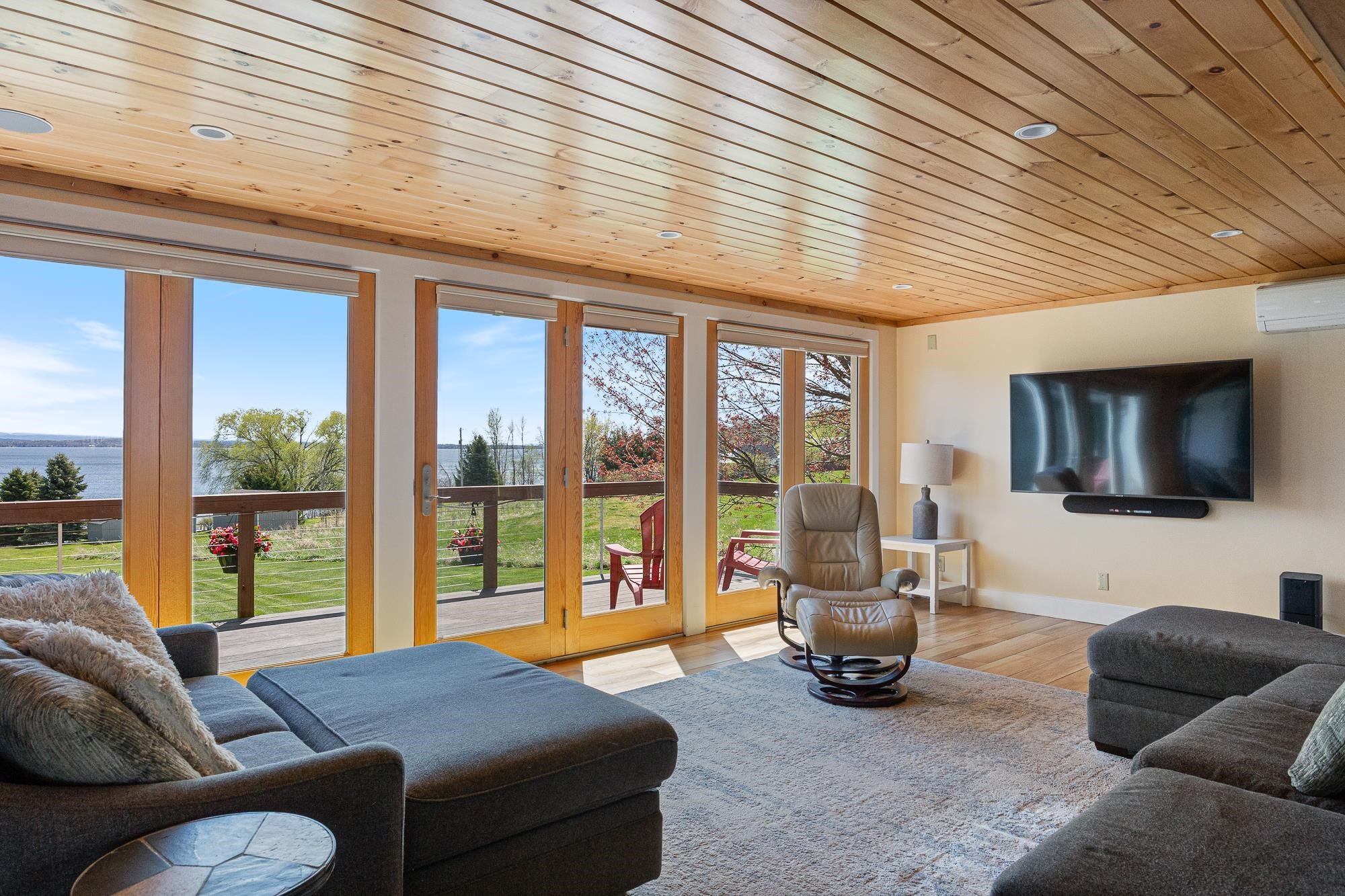 South Hero, Vermont, 05486, United States, 3 Bedrooms Bedrooms, ,5 BathroomsBathrooms,Residential,Active,2045566