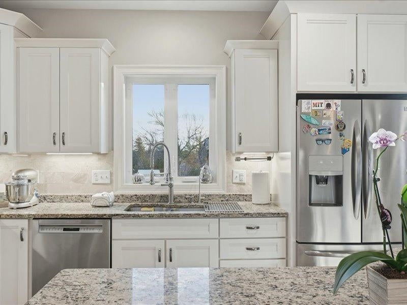 Pelham, New Hampshire, 03076, United States, 3 Bedrooms Bedrooms, ,3 BathroomsBathrooms,Residential,Active,2007950