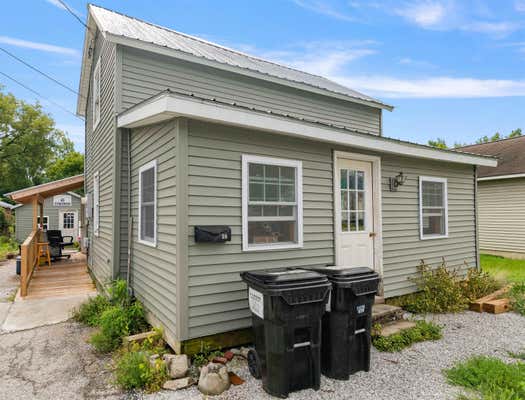 38 4TH ST, SWANTON, VT 05488, photo 3 of 35