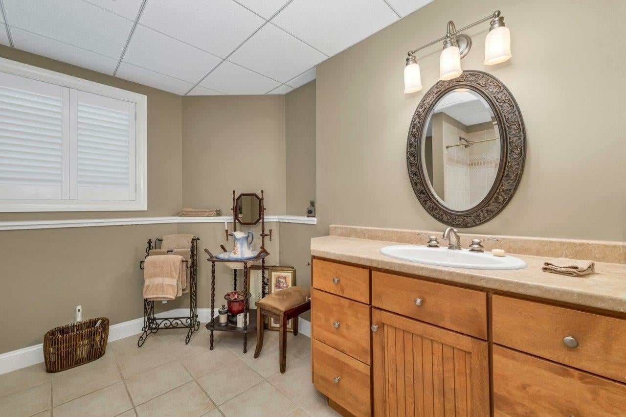Center Harbor, New Hampshire, 03226, United States, 4 Bedrooms Bedrooms, ,5 BathroomsBathrooms,Residential,Active,1904713