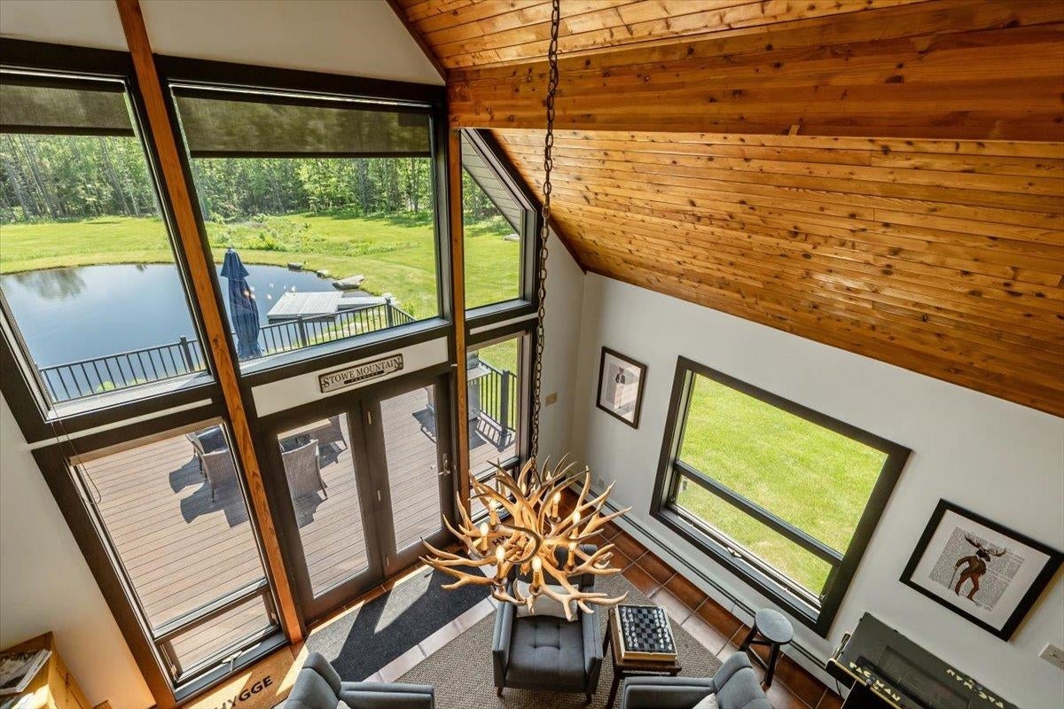 Stowe, Vermont, 05672, United States, 4 Bedrooms Bedrooms, ,3 BathroomsBathrooms,Residential,Pending,1843882