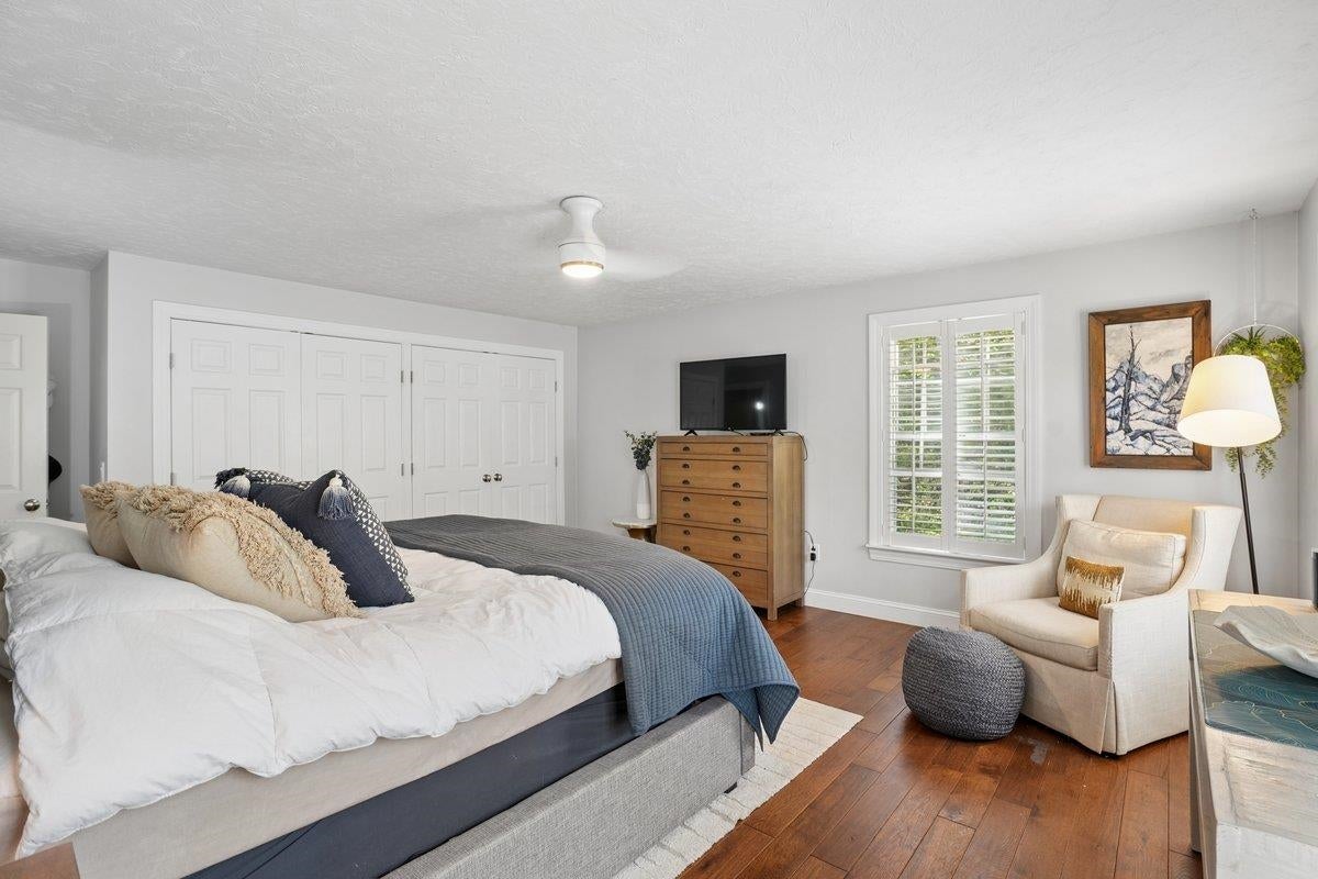 Bedford, New Hampshire, 03110, United States, 5 Bedrooms Bedrooms, ,6 BathroomsBathrooms,Residential,Pending,2051967