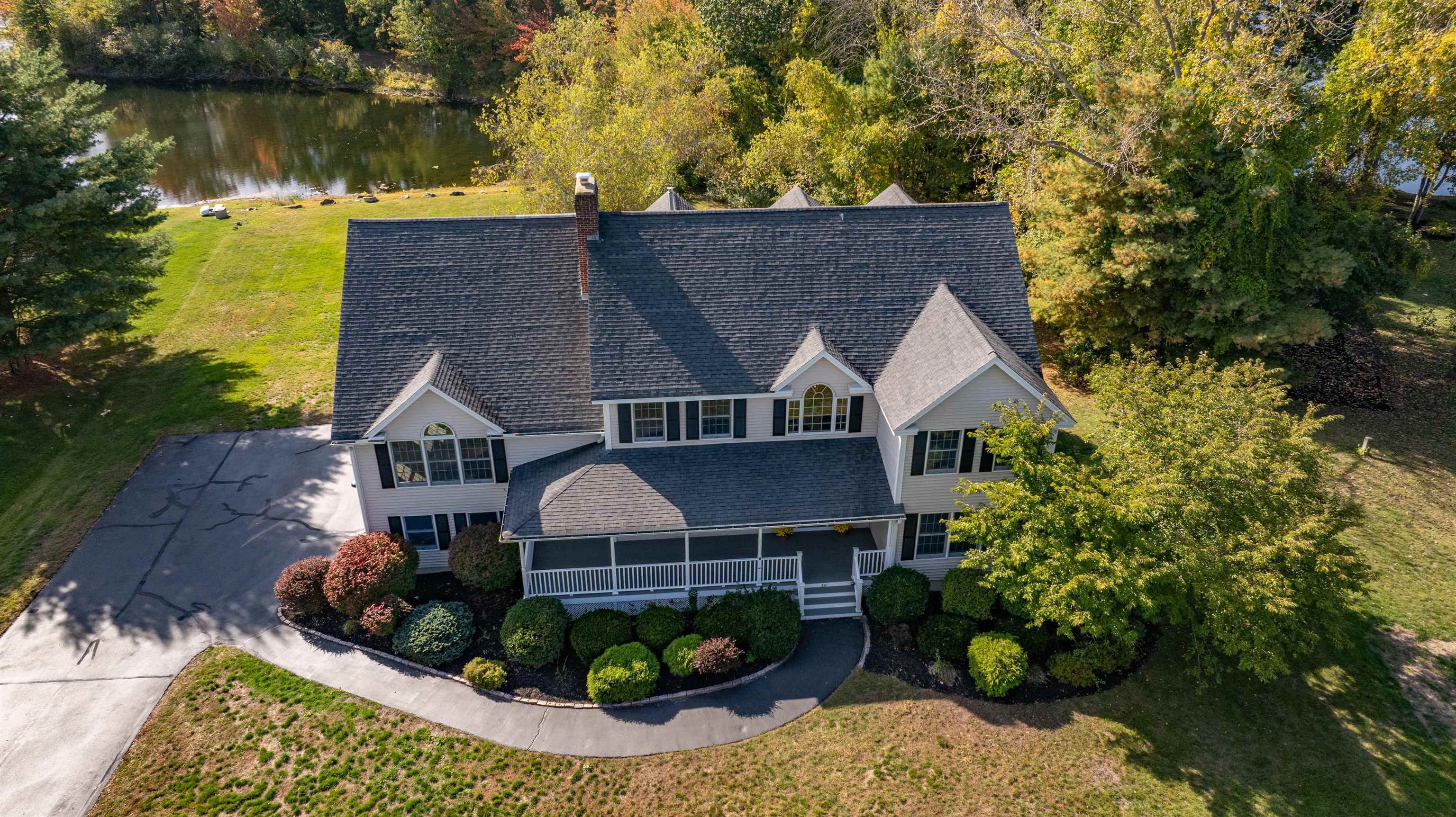 Salem, New Hampshire, 03079, United States, 4 Bedrooms Bedrooms, ,4 BathroomsBathrooms,Residential,Active,1953671