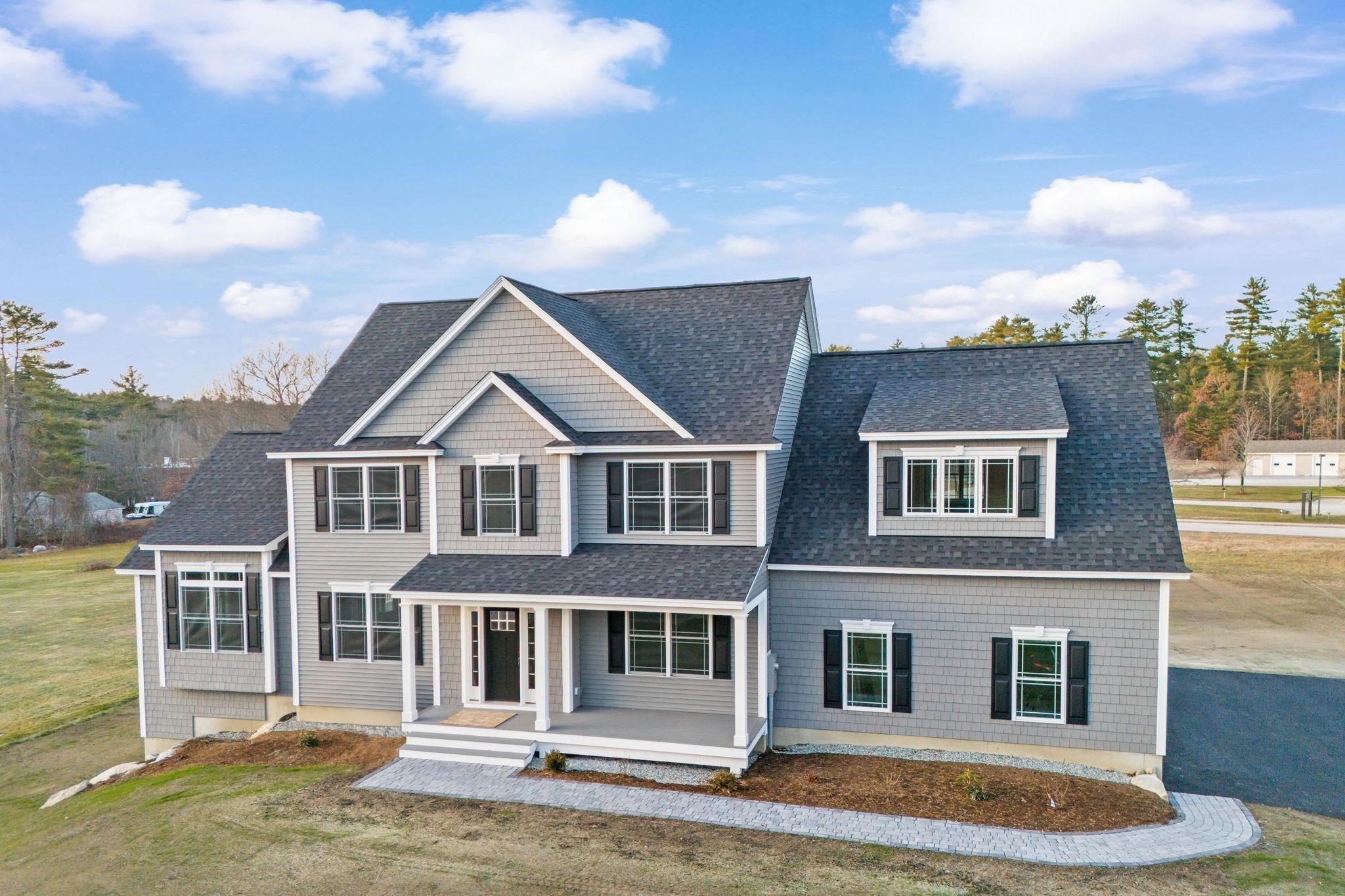 Auburn, New Hampshire, 03032, United States, 4 Bedrooms Bedrooms, ,4 BathroomsBathrooms,Residential,Active,2001063