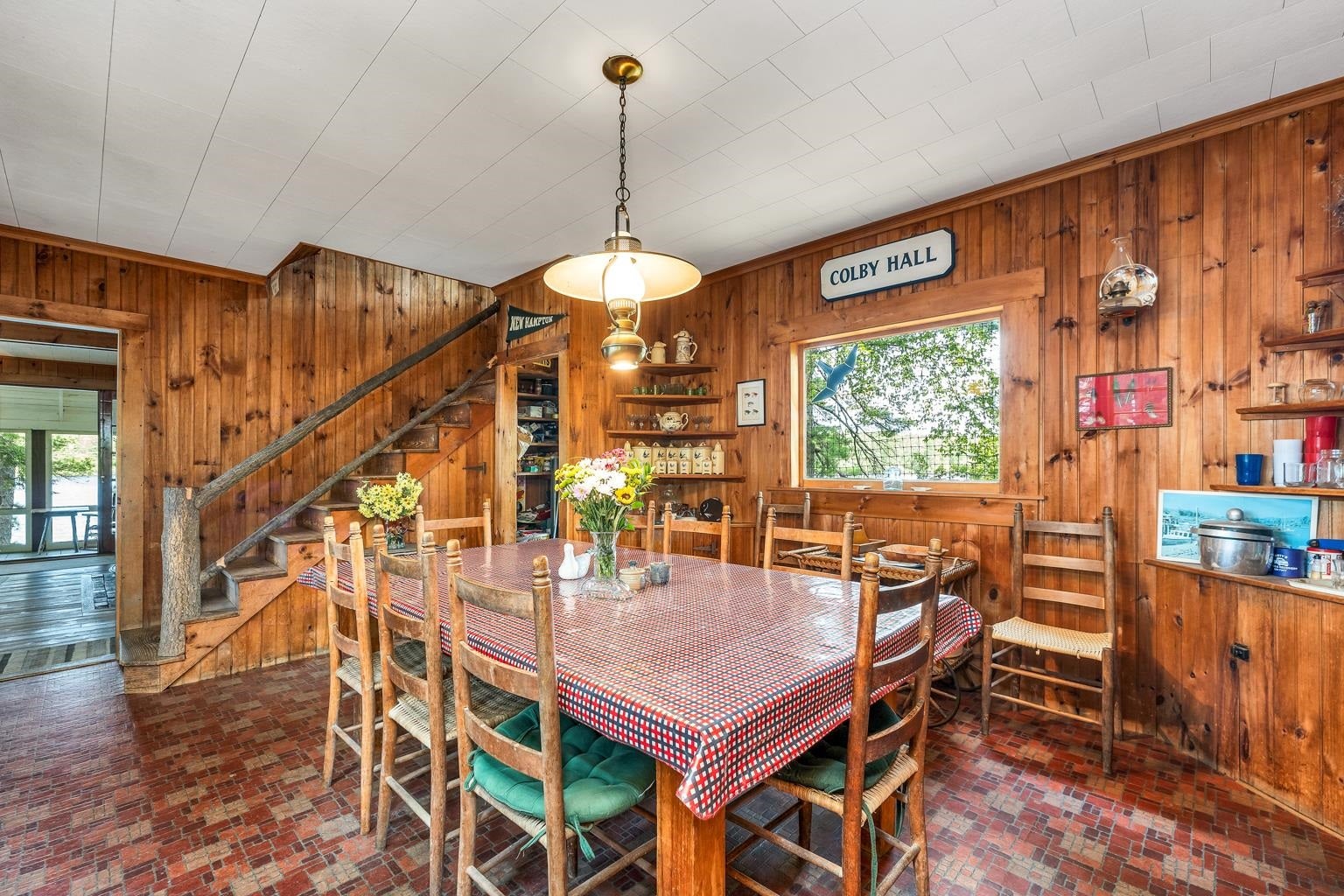 Holderness, New Hampshire, 03245, United States, 4 Bedrooms Bedrooms, ,4 BathroomsBathrooms,Residential,Active,1945064