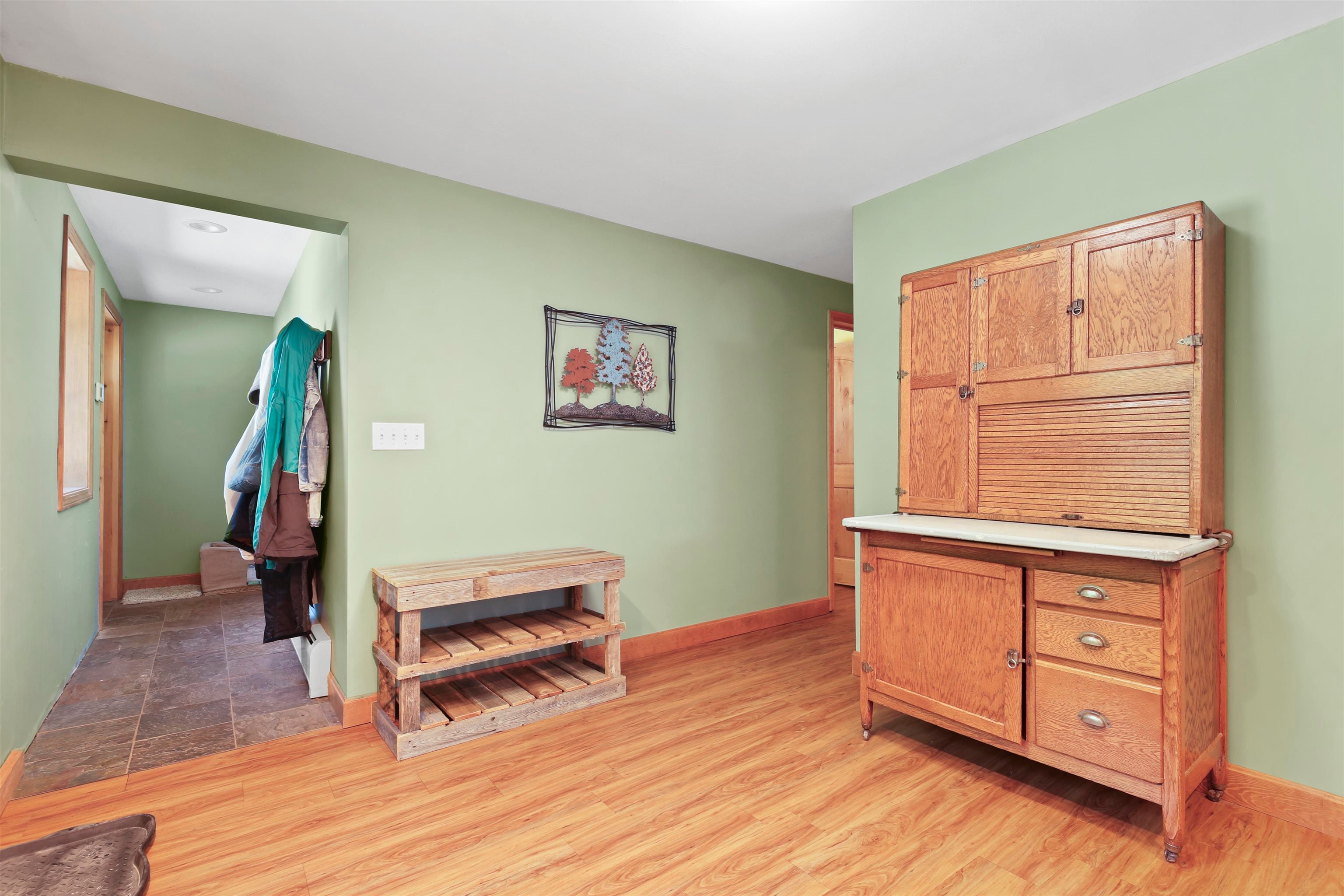 Killington, Vermont, 05751, United States, 3 Bedrooms Bedrooms, ,3 BathroomsBathrooms,Residential,Active,1884979