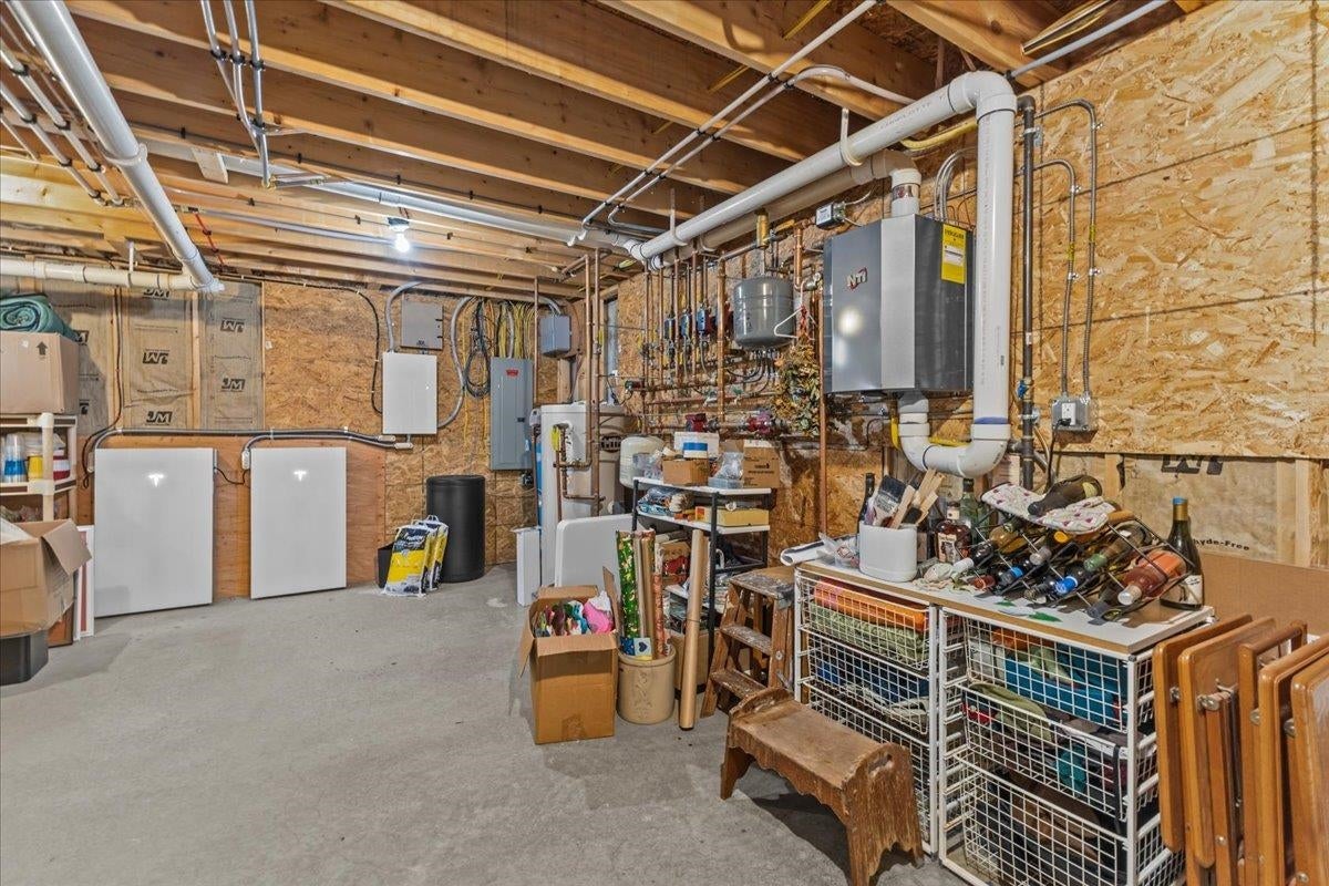 Essex, Vermont, 05452, United States, 4 Bedrooms Bedrooms, ,3 BathroomsBathrooms,Residential,Active,1973542