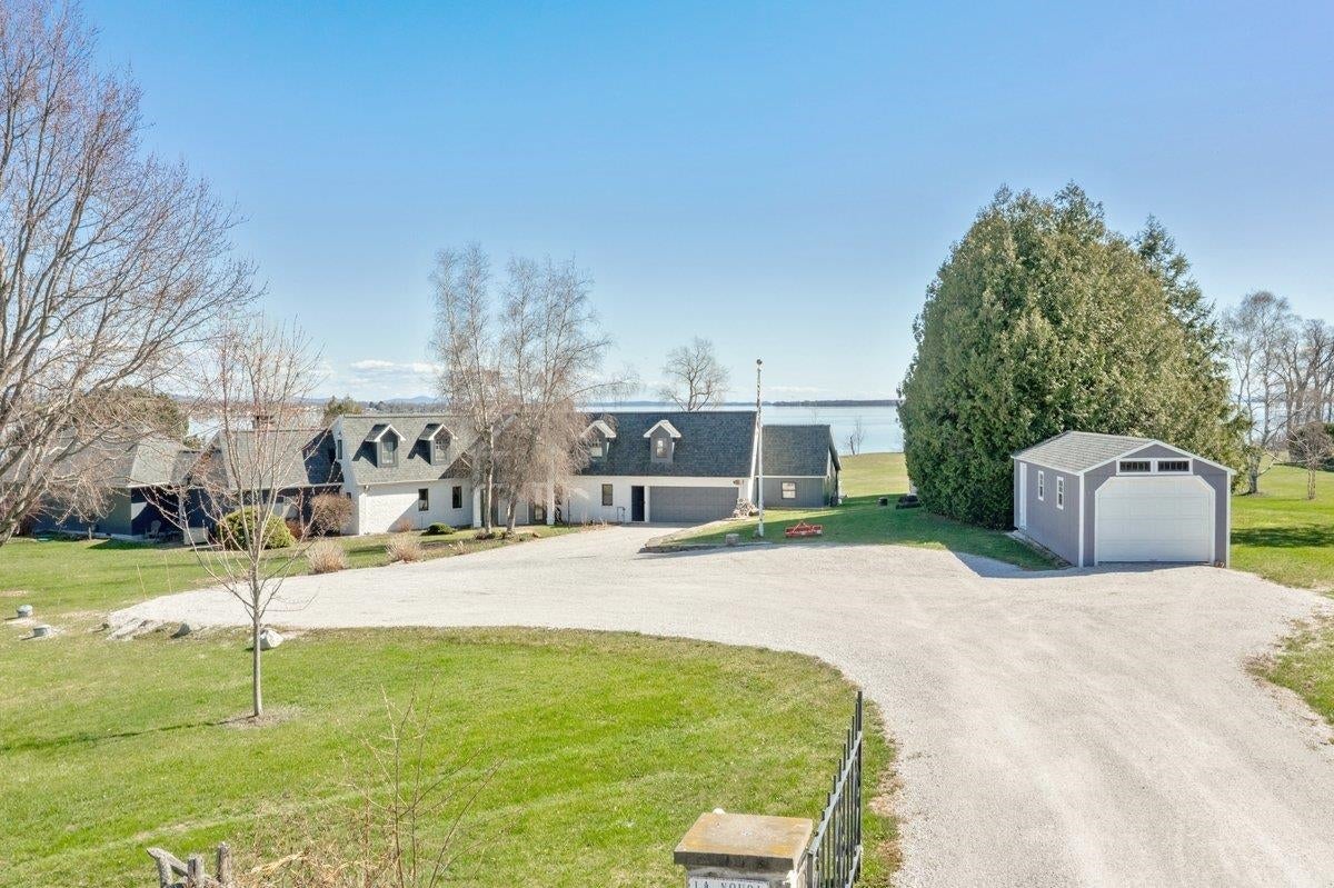 Alburgh, Vermont, 05440, United States, 3 Bedrooms Bedrooms, ,5 BathroomsBathrooms,Residential,Active,2043833