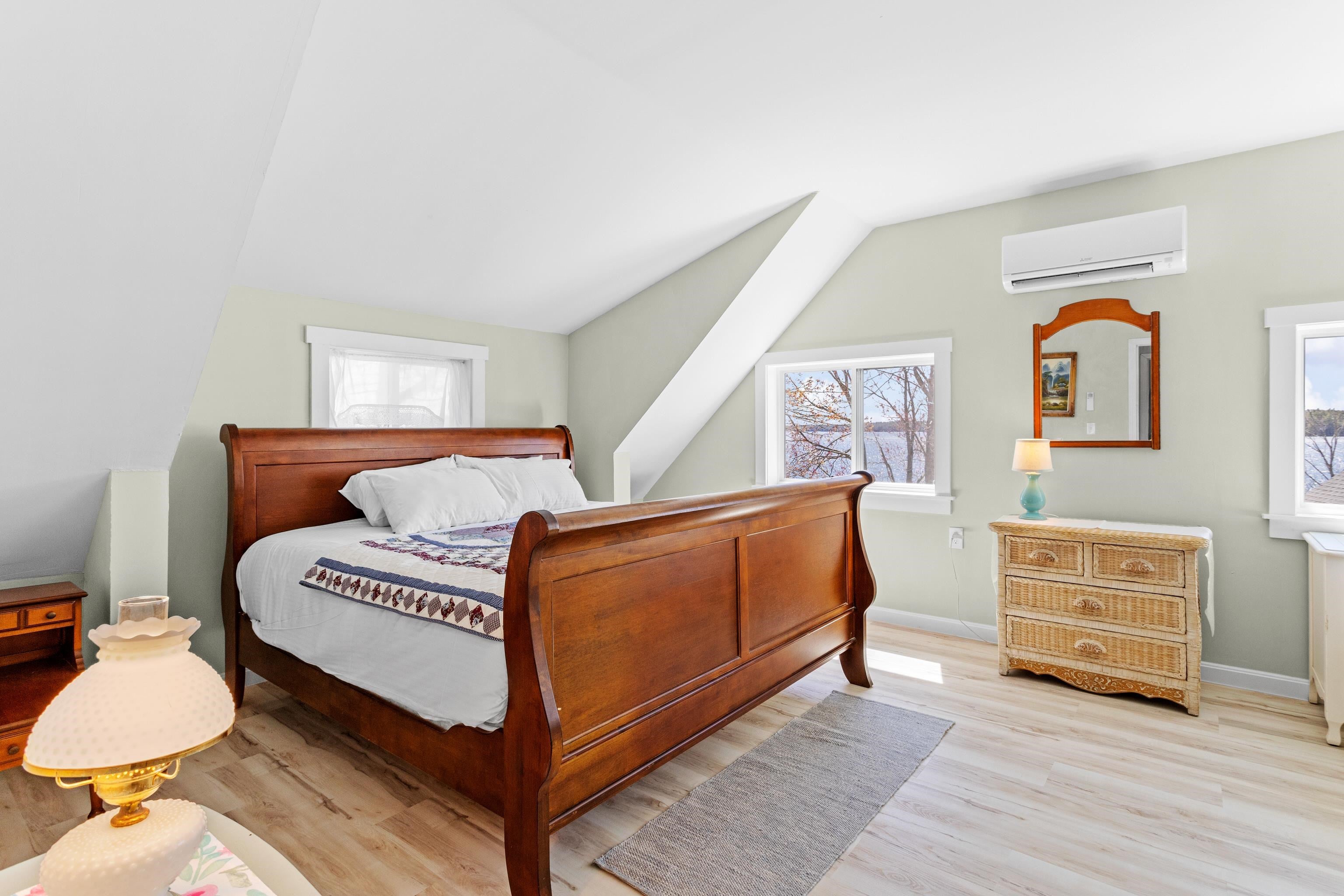 Moultonborough, New Hampshire, 03254, United States, 6 Bedrooms Bedrooms, ,3 BathroomsBathrooms,Residential,Active,1798037